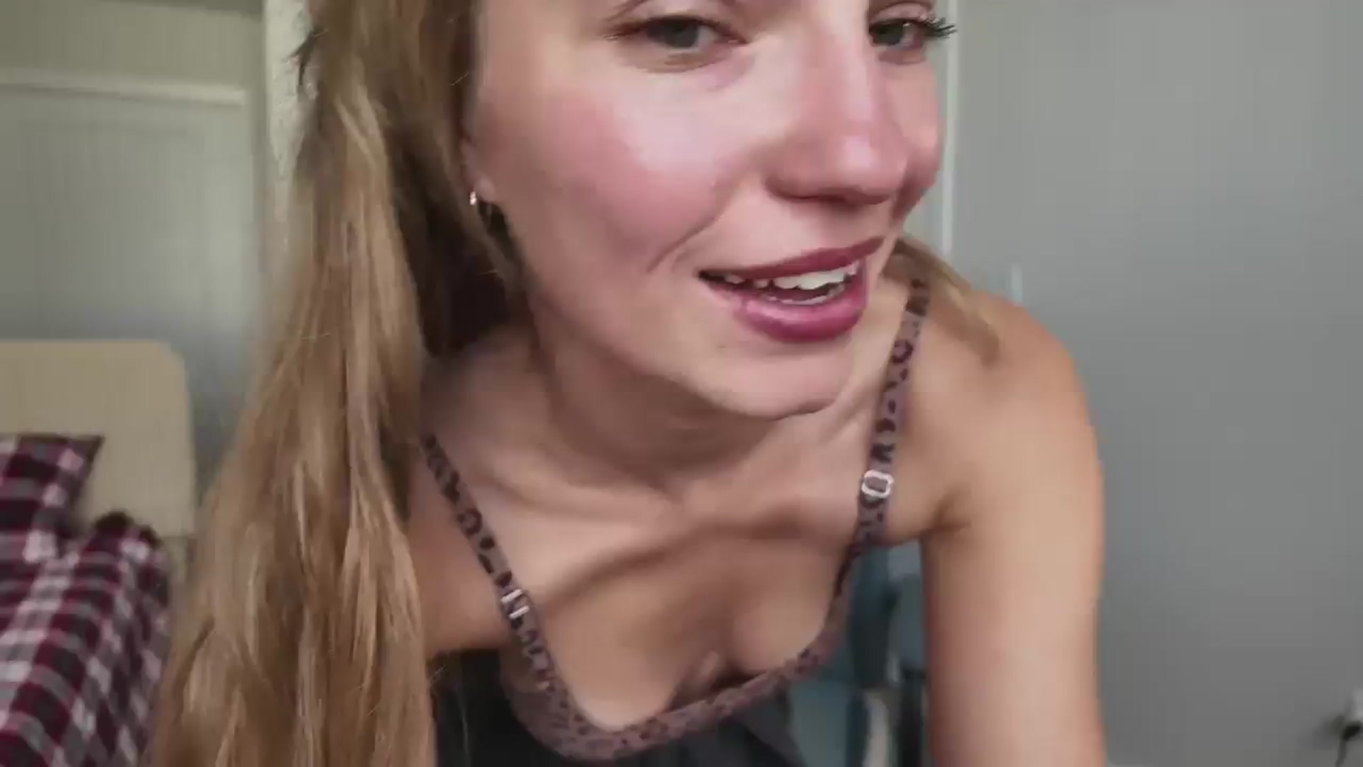 Gallery image thumbnail from MissAlexQuinn's myfreecams stream on, 01/16/2026, 21:55 image 10 of 20