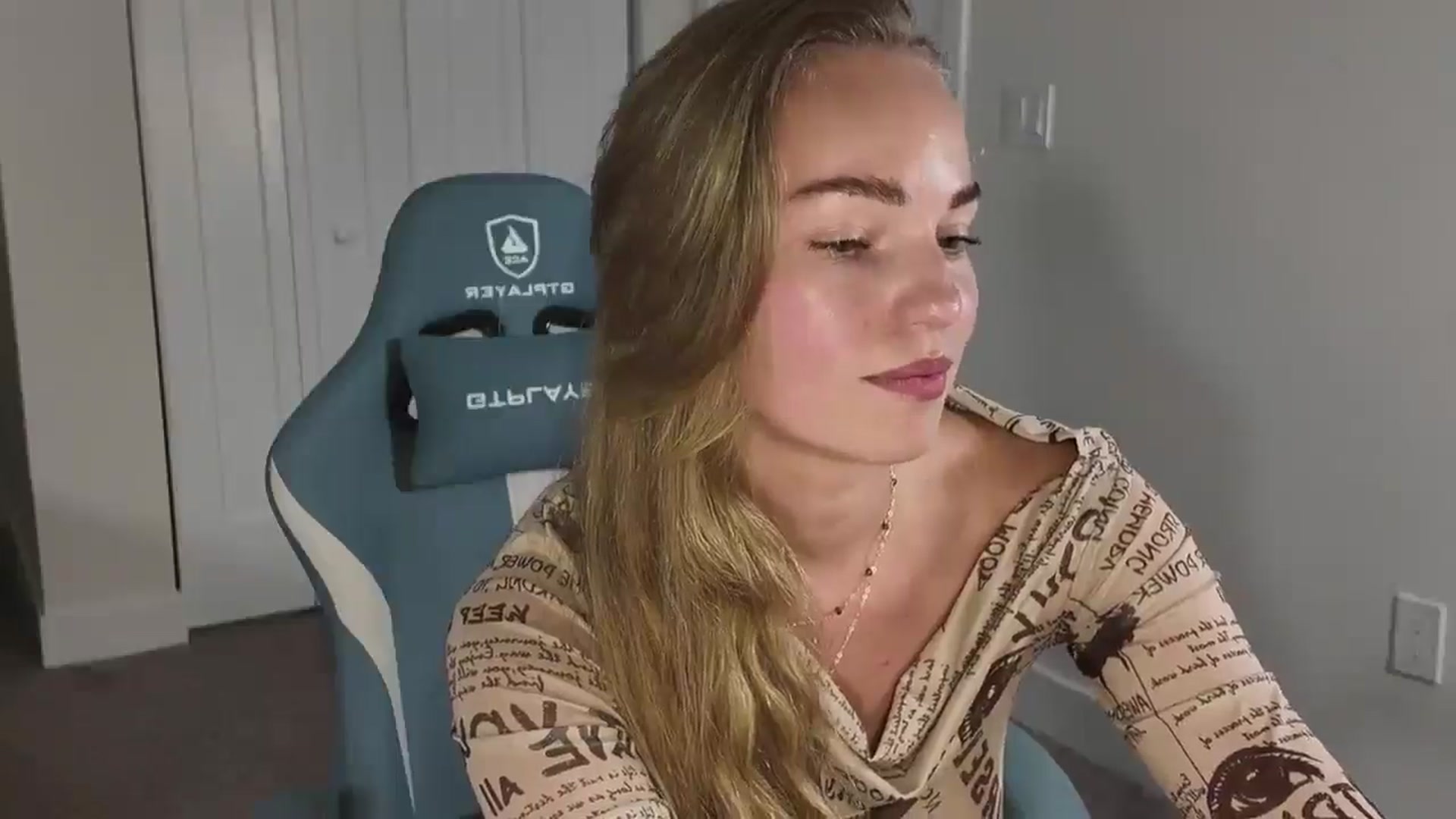 Gallery image thumbnail from MissAlexQuinn's myfreecams stream on, 01/29/2026, 01:56 image 18 of 20