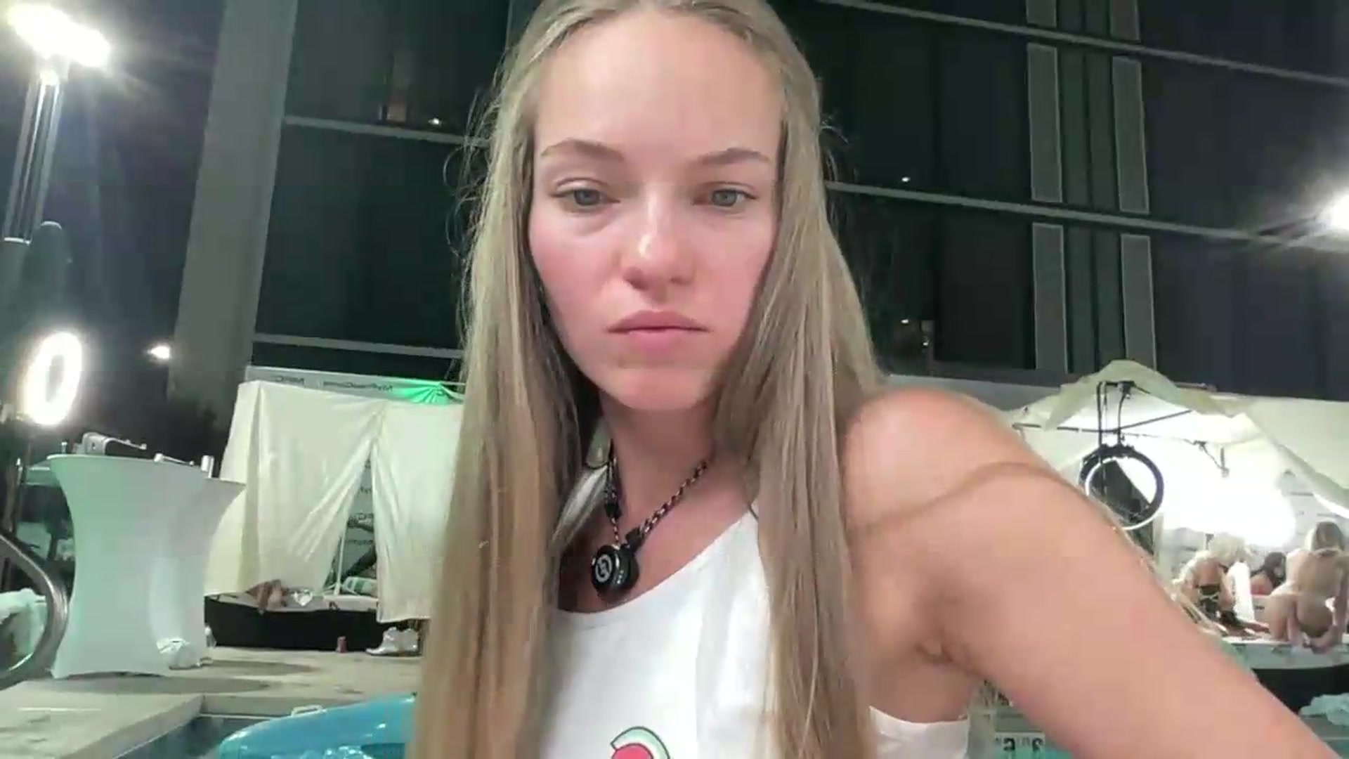 Gallery image thumbnail from MissAlexQuinn's myfreecams stream on, 05/21/2026, 04:53 image 10 of 20