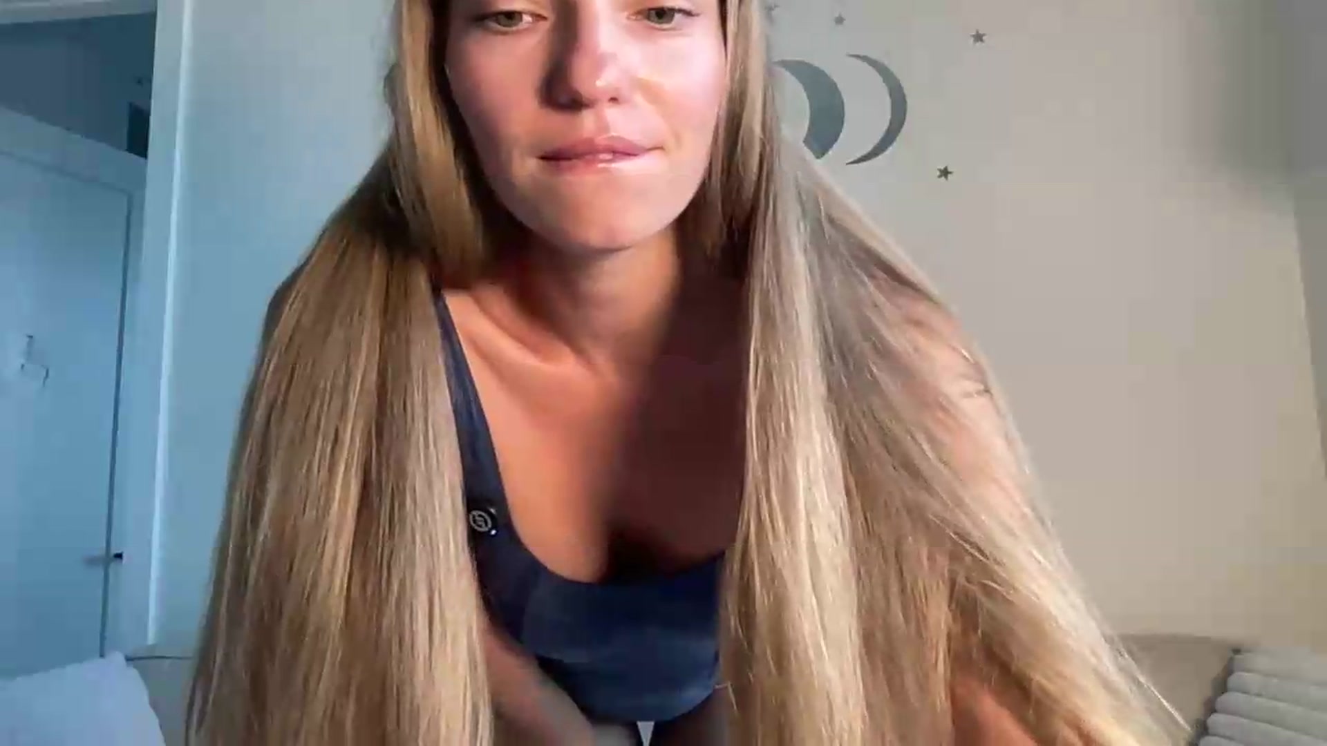 Gallery image thumbnail from MissAlexQuinn's myfreecams stream on, 05/27/2026, 24:01 image 7 of 20