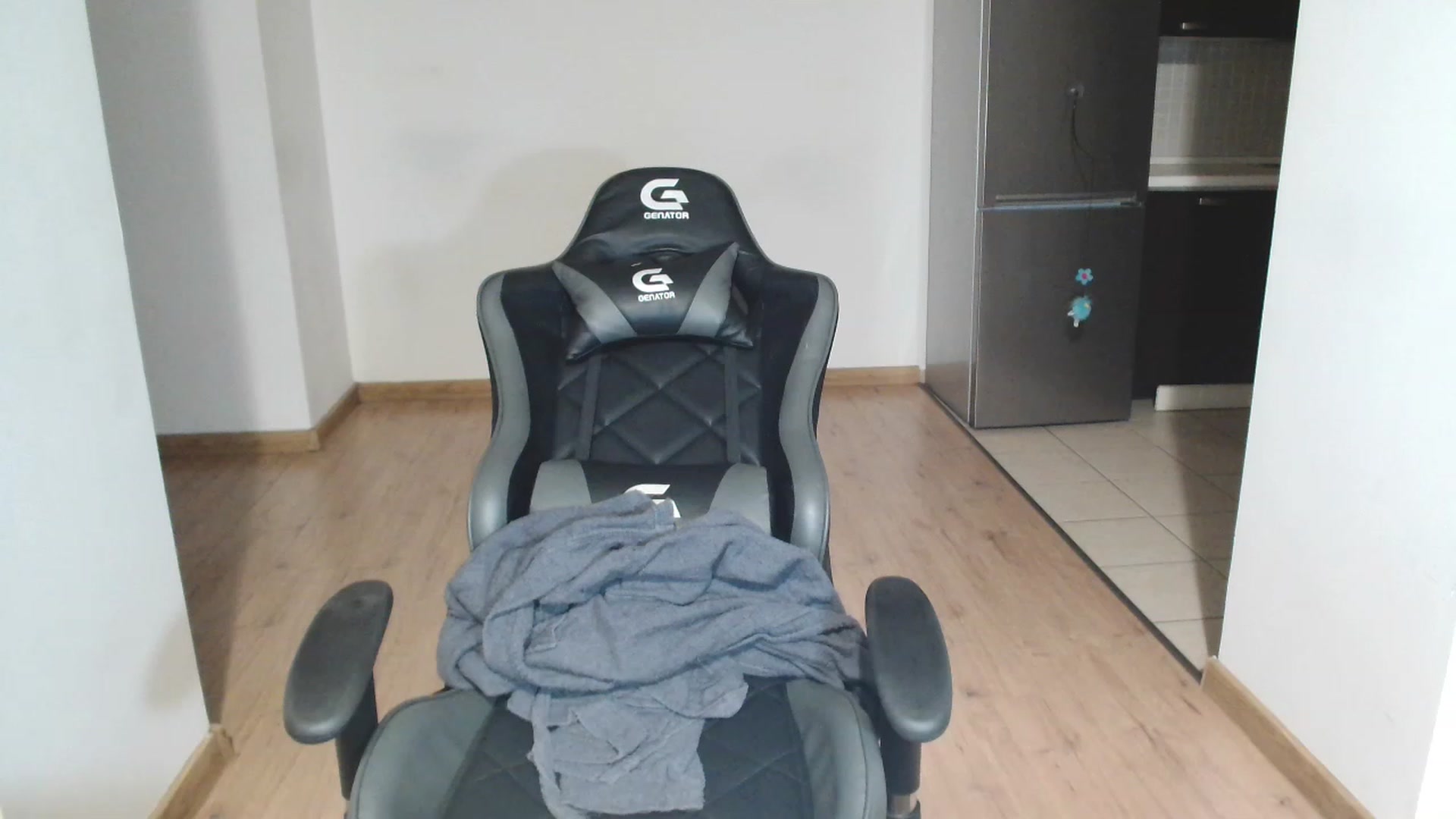 Gallery image thumbnail from MissAlice132's myfreecams stream on, 01/02/2023, 24:35 image 19 of 20