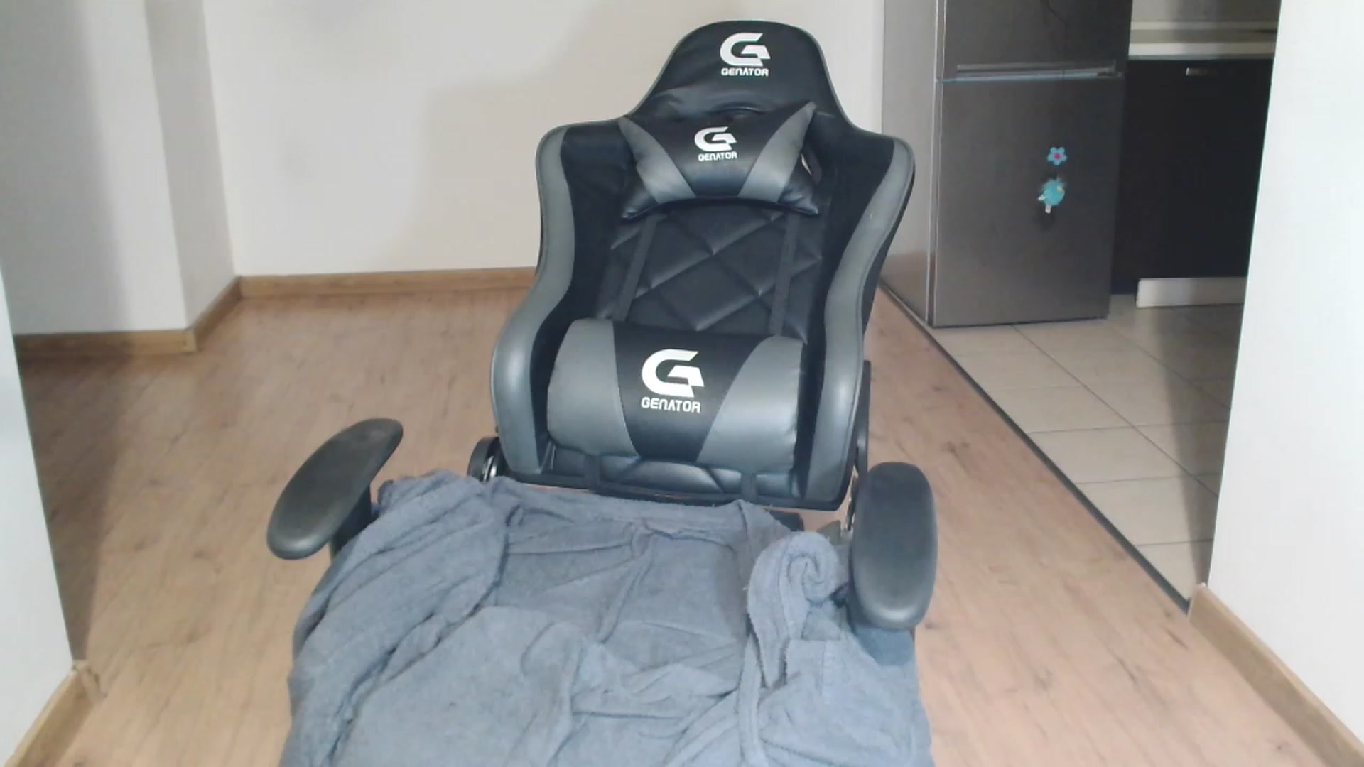 Gallery image thumbnail from MissAlice132's myfreecams stream on, 01/02/2023, 24:35 image 11 of 20