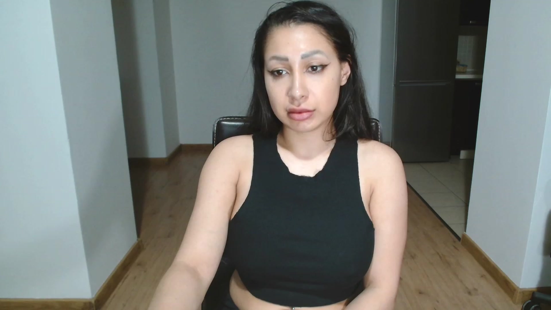 Gallery image thumbnail from MissAlice132's myfreecams stream on, 06/12/2023, 23:31 image 19 of 20