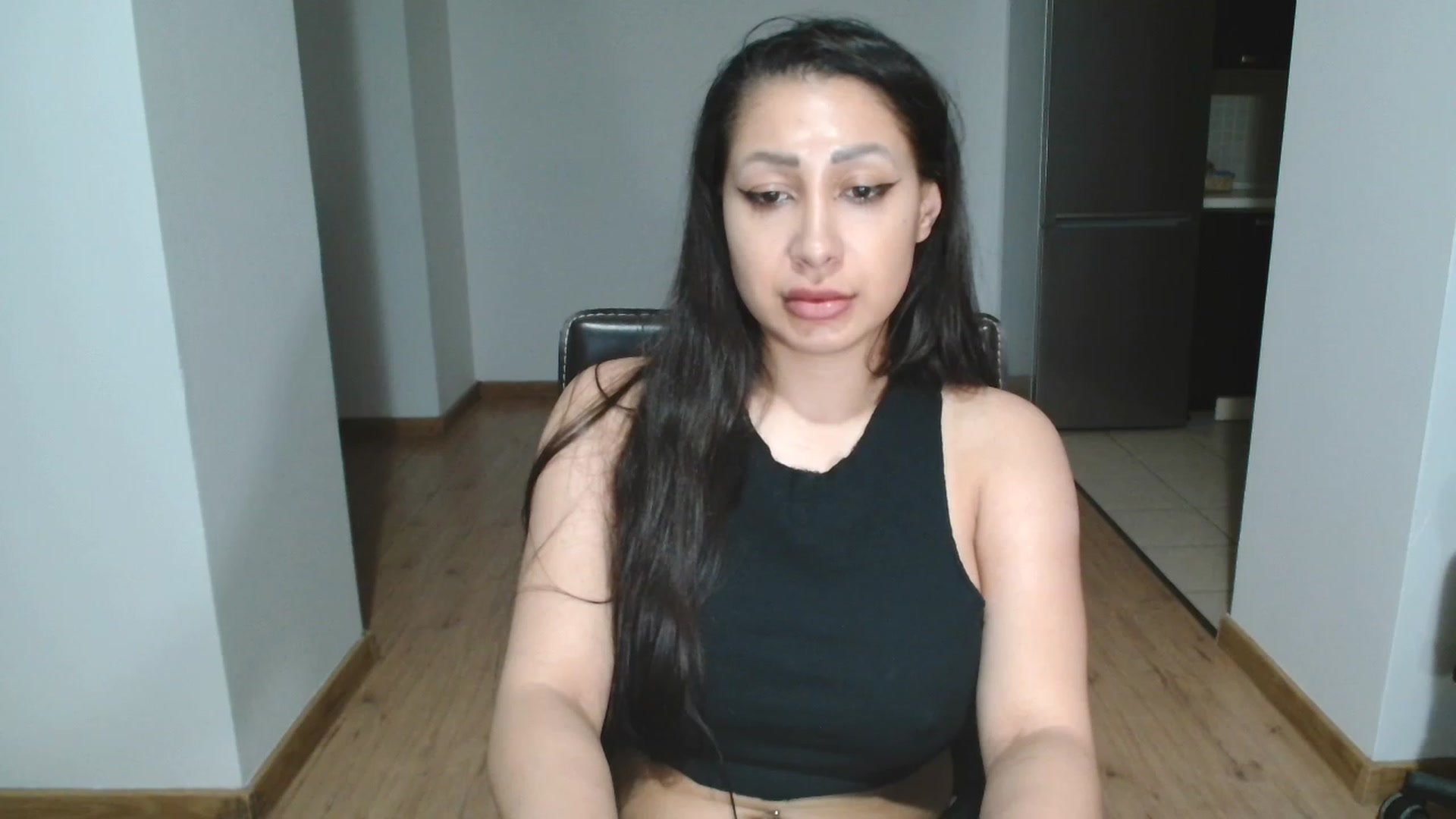 Gallery image thumbnail from MissAlice132's myfreecams stream on, 06/12/2023, 23:31 image 4 of 20