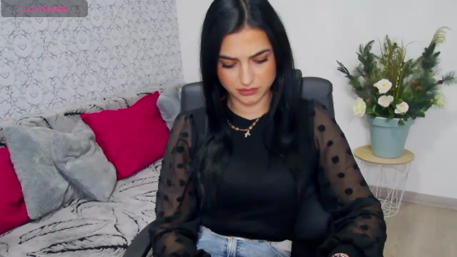 Gallery image thumbnail from MissAndy's myfreecams stream on, 12/27/2025, 14:09 image 11 of 20