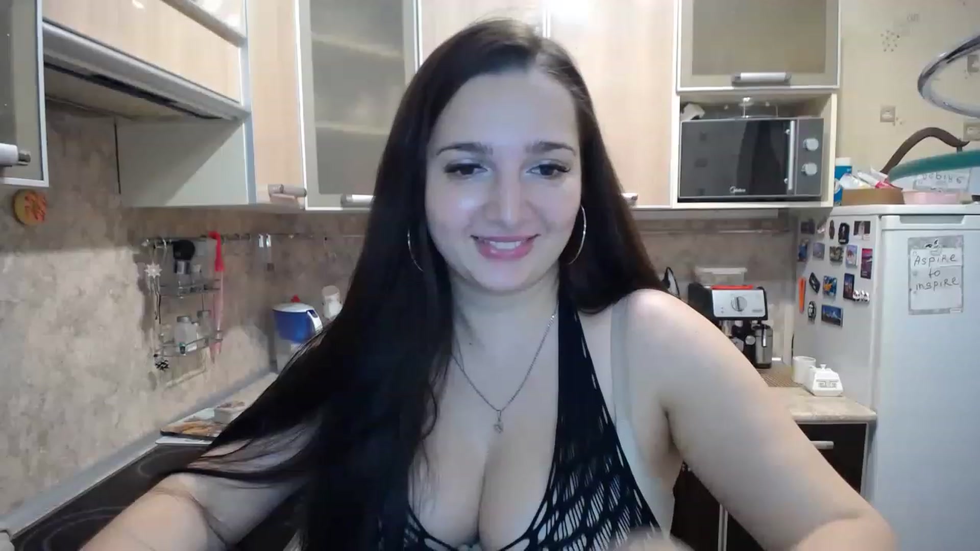 Gallery image thumbnail from MissAnnaC's myfreecams stream on, 11/15/2022, 17:35 image 2 of 20