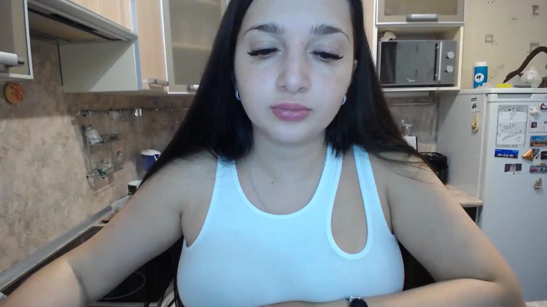Gallery image thumbnail from MissAnnaC's myfreecams stream on, 12/26/2023, 17:14 image 7 of 20