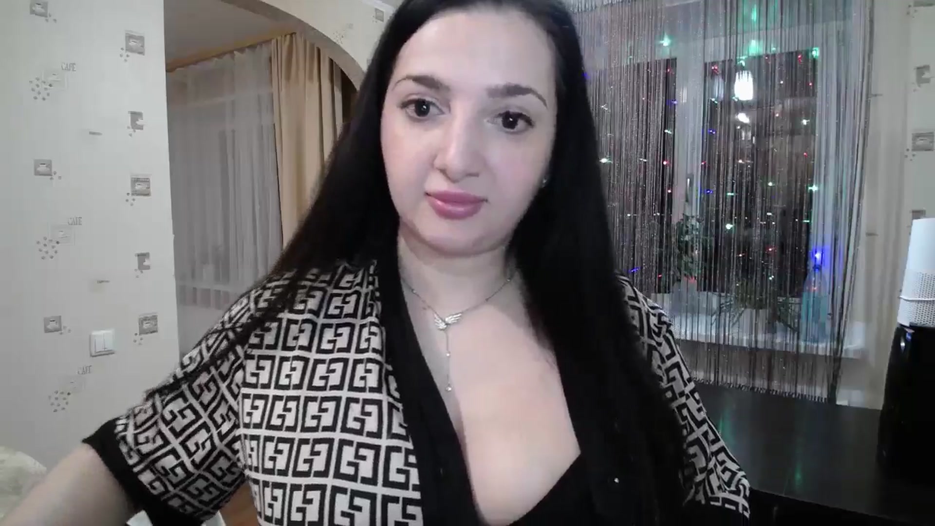 Gallery image thumbnail from MissAnnaC's myfreecams stream on, 04/09/2025, 14:53 image 4 of 20