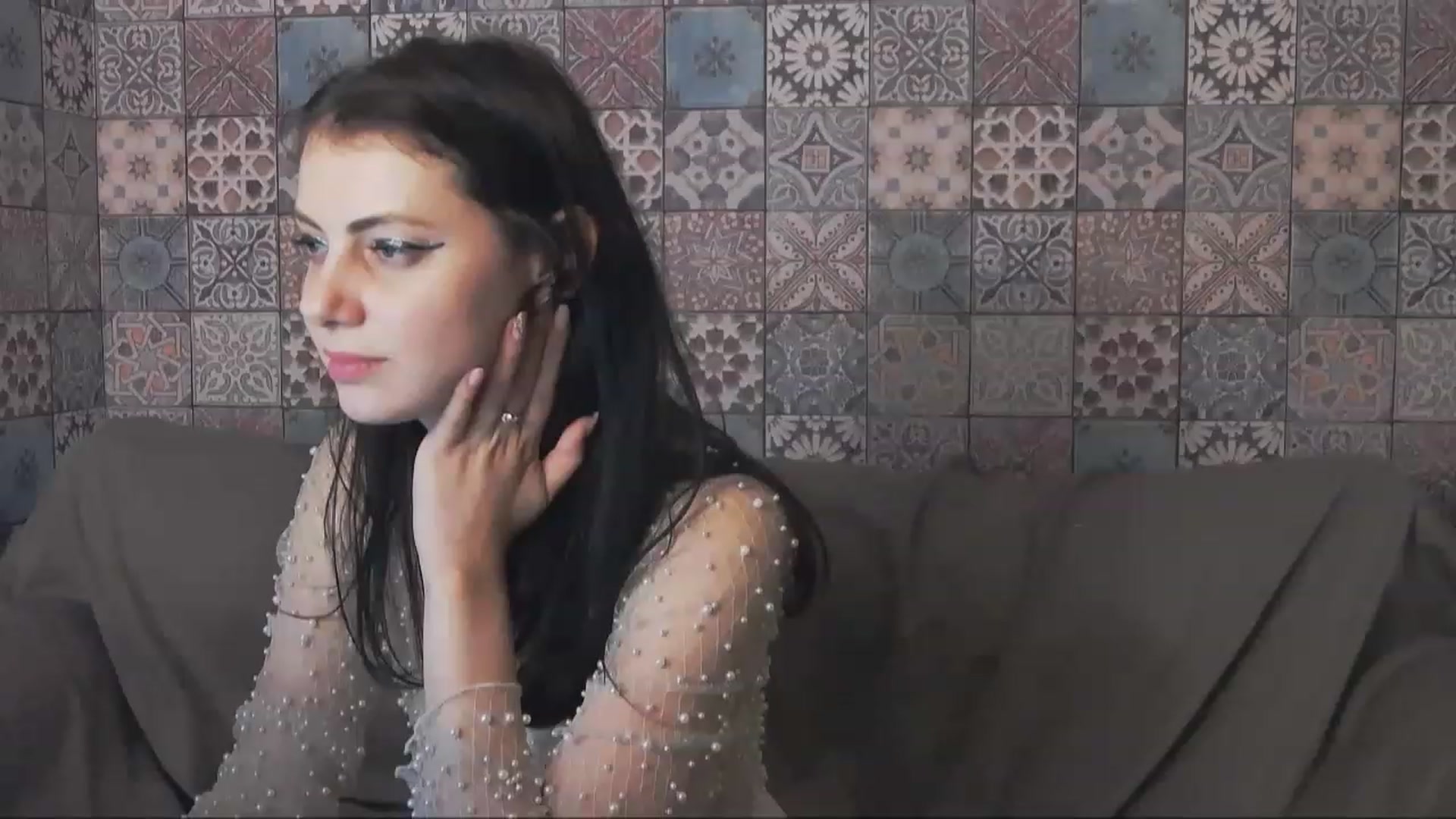 Gallery image thumbnail from MissAracely's myfreecams stream on, 12/05/2022, 24:29 image 10 of 20