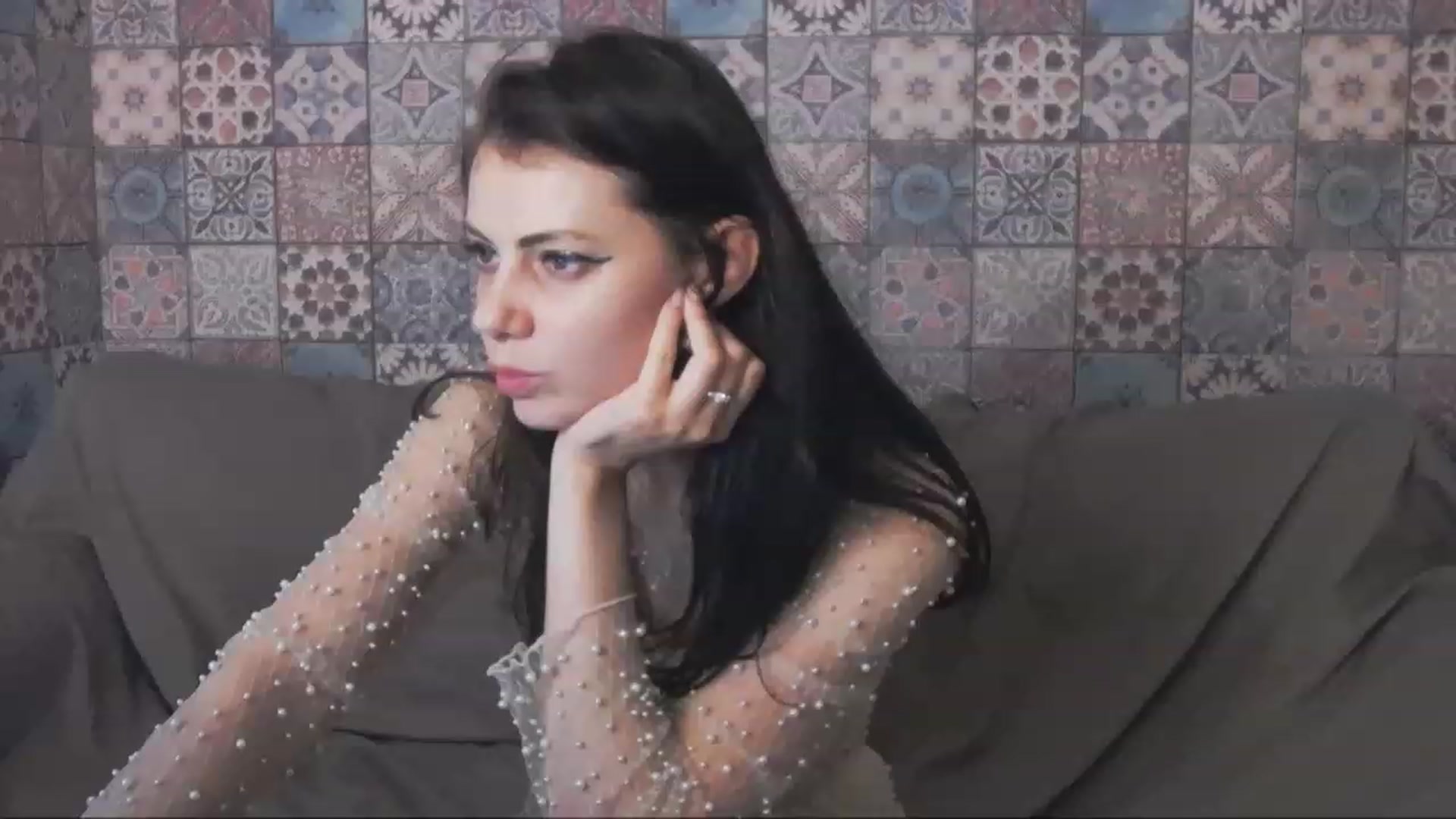 Gallery image thumbnail from MissAracely's myfreecams stream on, 12/05/2022, 24:29 image 2 of 20