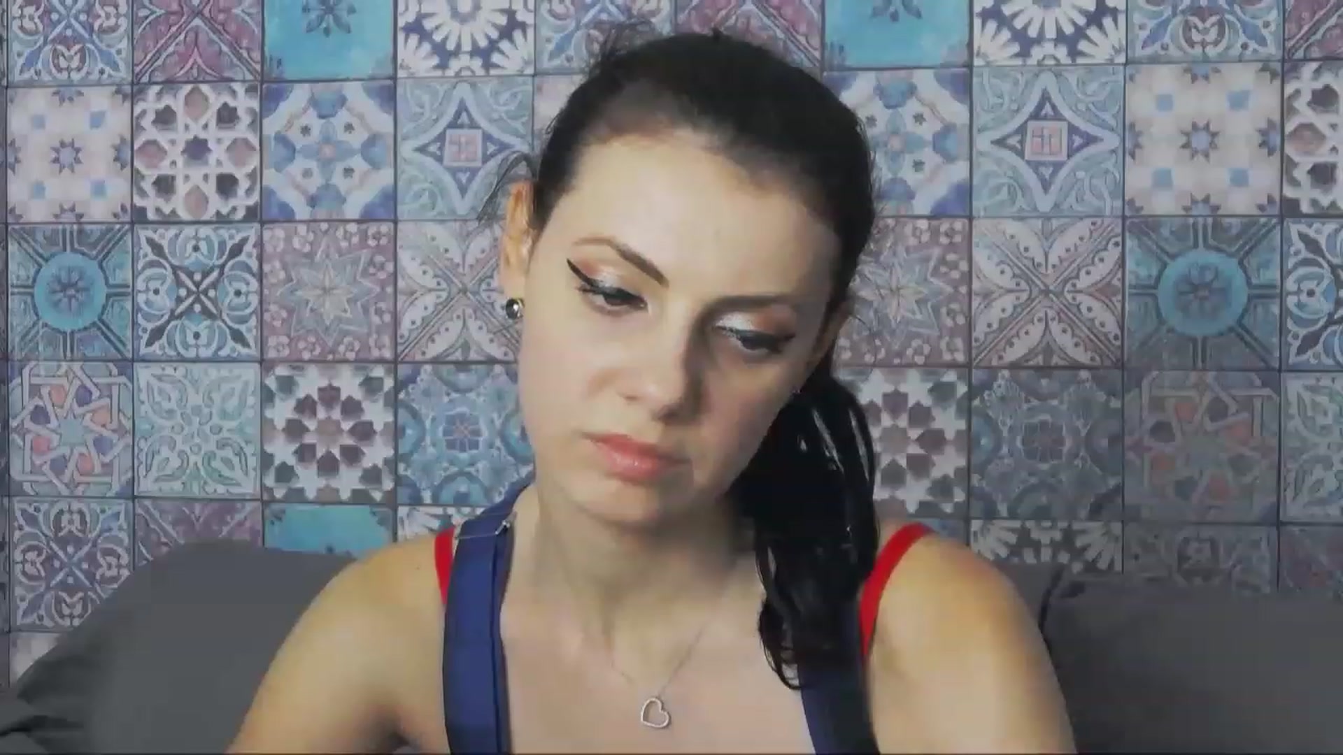 Gallery image thumbnail from MissAracely's myfreecams stream on, 12/07/2022, 16:38 image 11 of 20