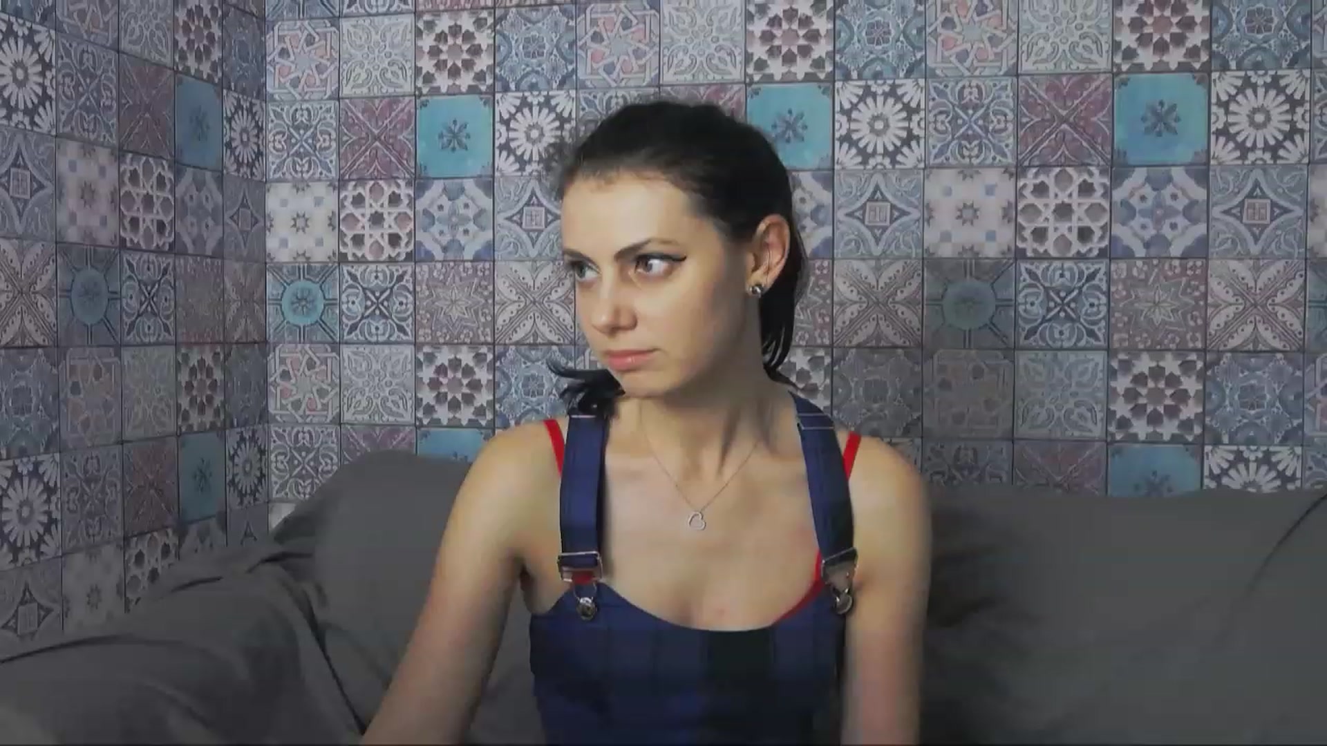 Gallery image thumbnail from MissAracely's myfreecams stream on, 12/07/2022, 16:38 image 20 of 20