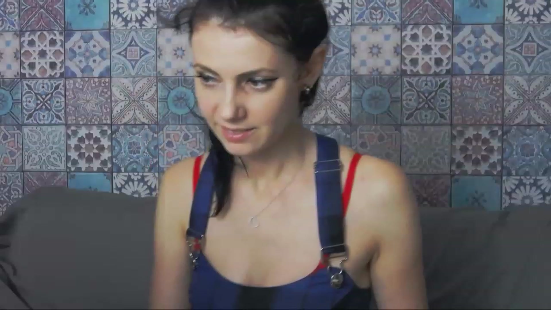 Gallery image thumbnail from MissAracely's myfreecams stream on, 12/07/2022, 19:34 image 10 of 20