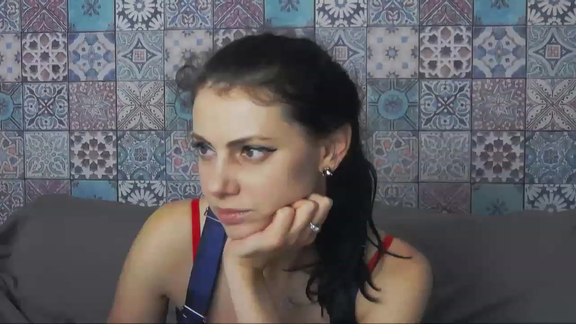 Gallery image thumbnail from MissAracely's myfreecams stream on, 12/07/2022, 19:34 image 4 of 20