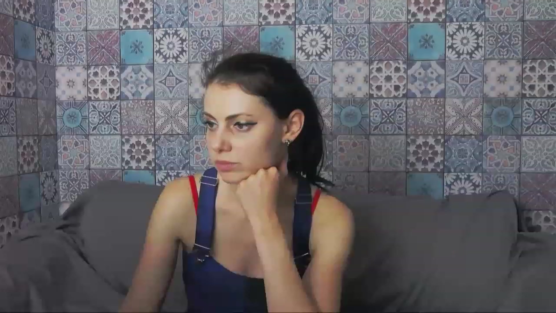 Gallery image thumbnail from MissAracely's myfreecams stream on, 12/07/2022, 19:34 image 16 of 20