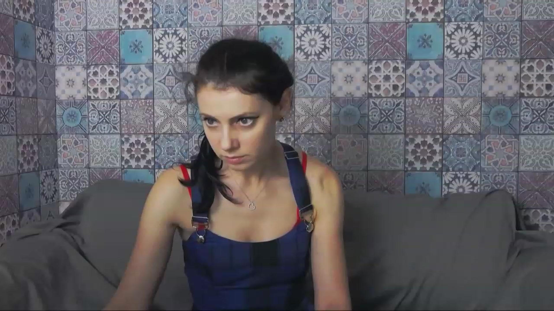 Gallery image thumbnail from MissAracely's myfreecams stream on, 12/07/2022, 19:34 image 17 of 20