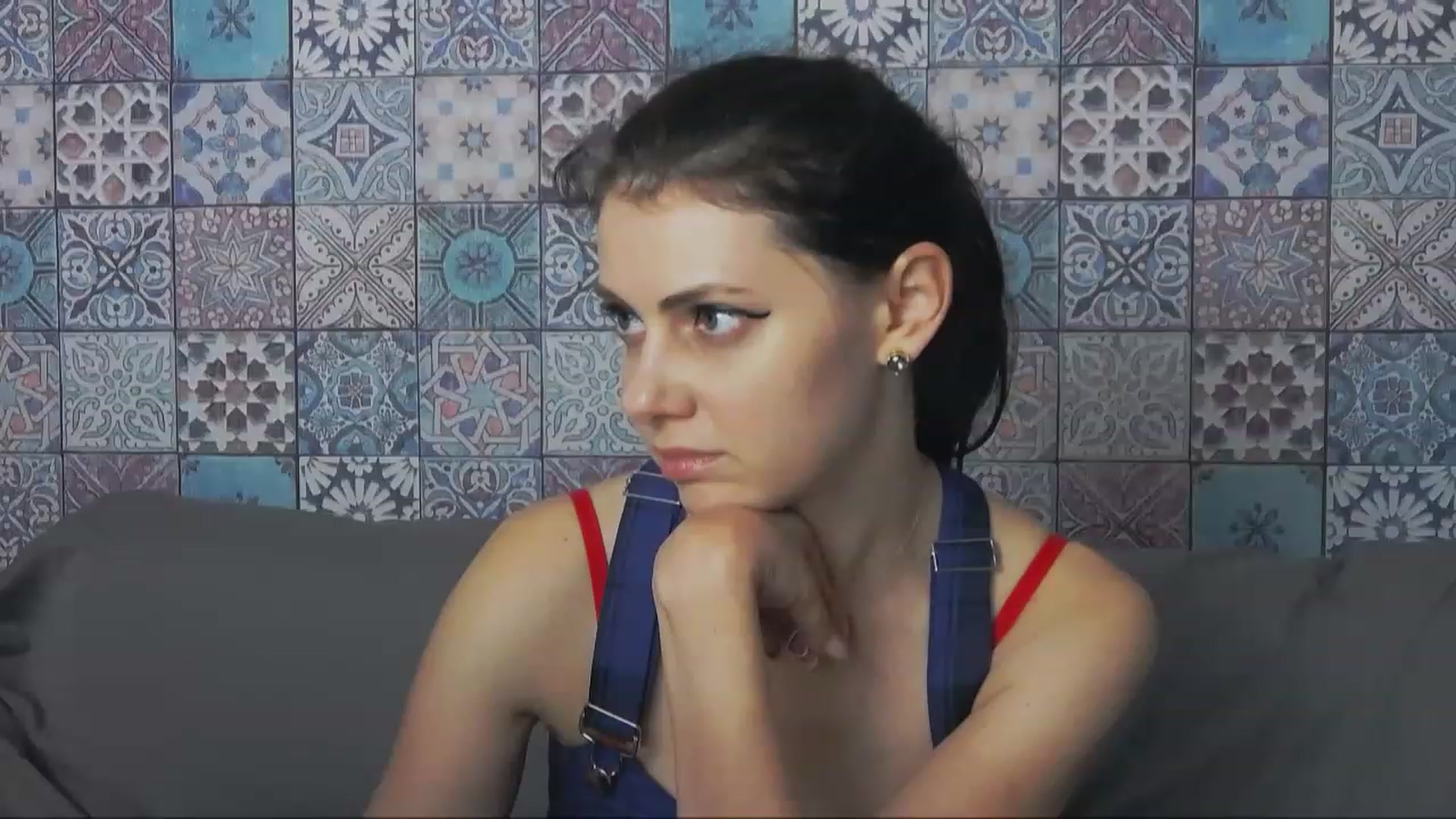 Gallery image thumbnail from MissAracely's myfreecams stream on, 12/07/2022, 19:34 image 6 of 20