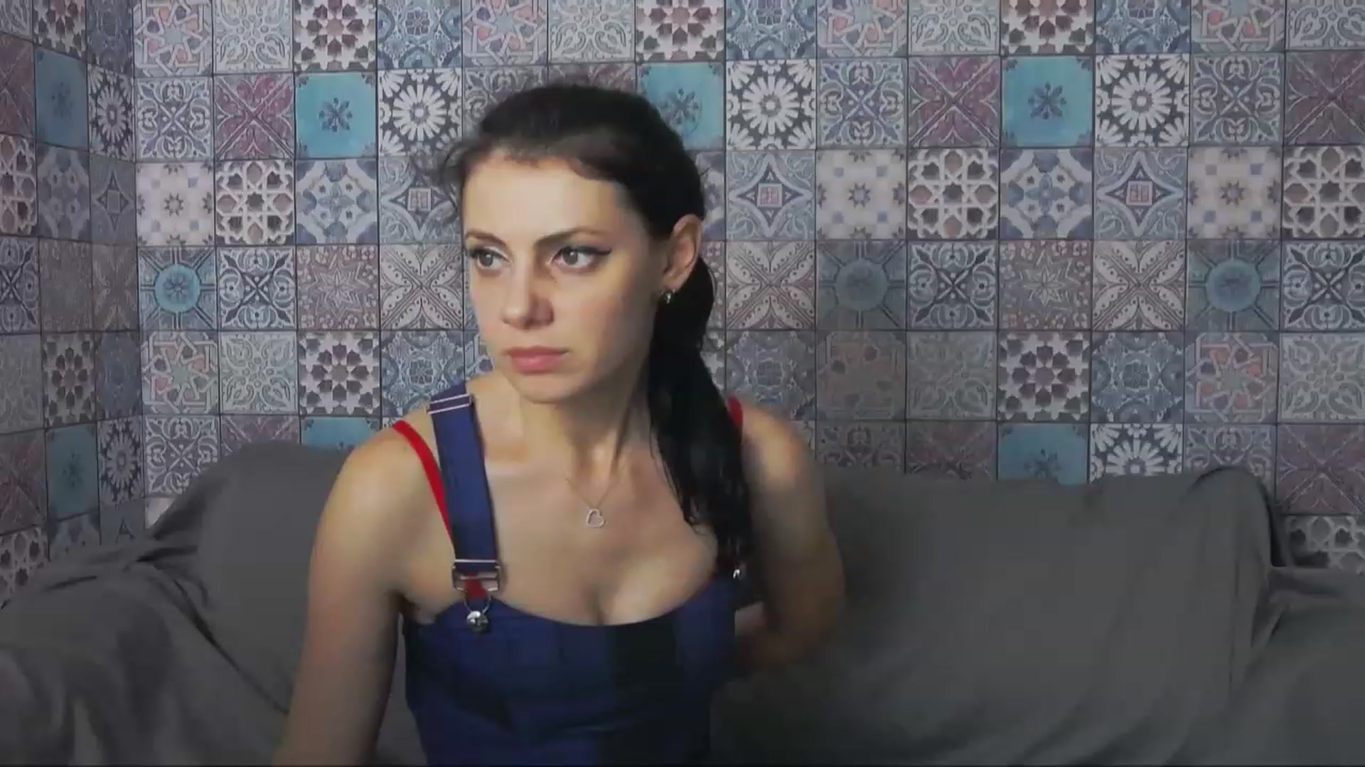Gallery image thumbnail from MissAracely's myfreecams stream on, 12/07/2022, 19:34 image 15 of 20