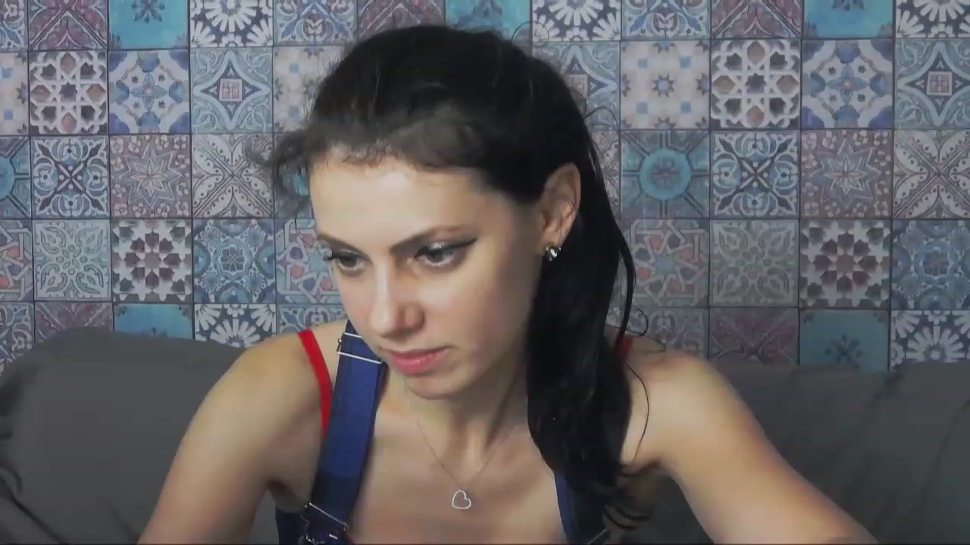 Gallery image thumbnail from MissAracely's myfreecams stream on, 12/07/2022, 22:03 image 8 of 20