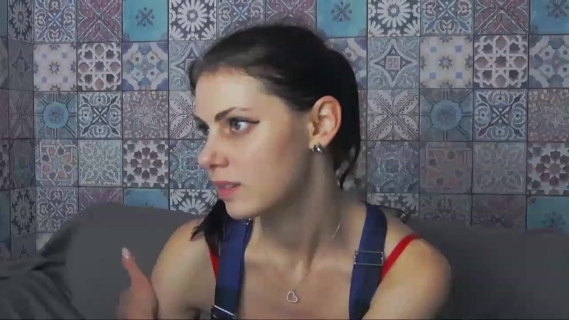 Gallery image thumbnail from MissAracely's myfreecams stream on, 12/07/2022, 22:03 image 11 of 20