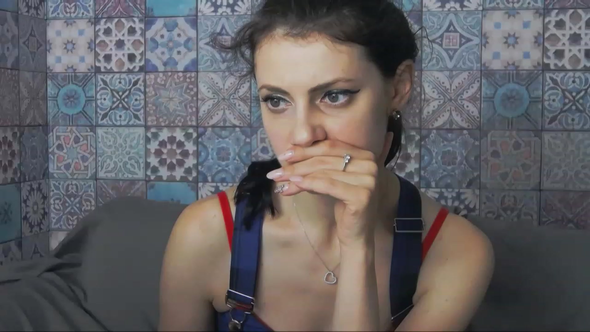 Gallery image thumbnail from MissAracely's myfreecams stream on, 12/07/2022, 22:03 image 9 of 20