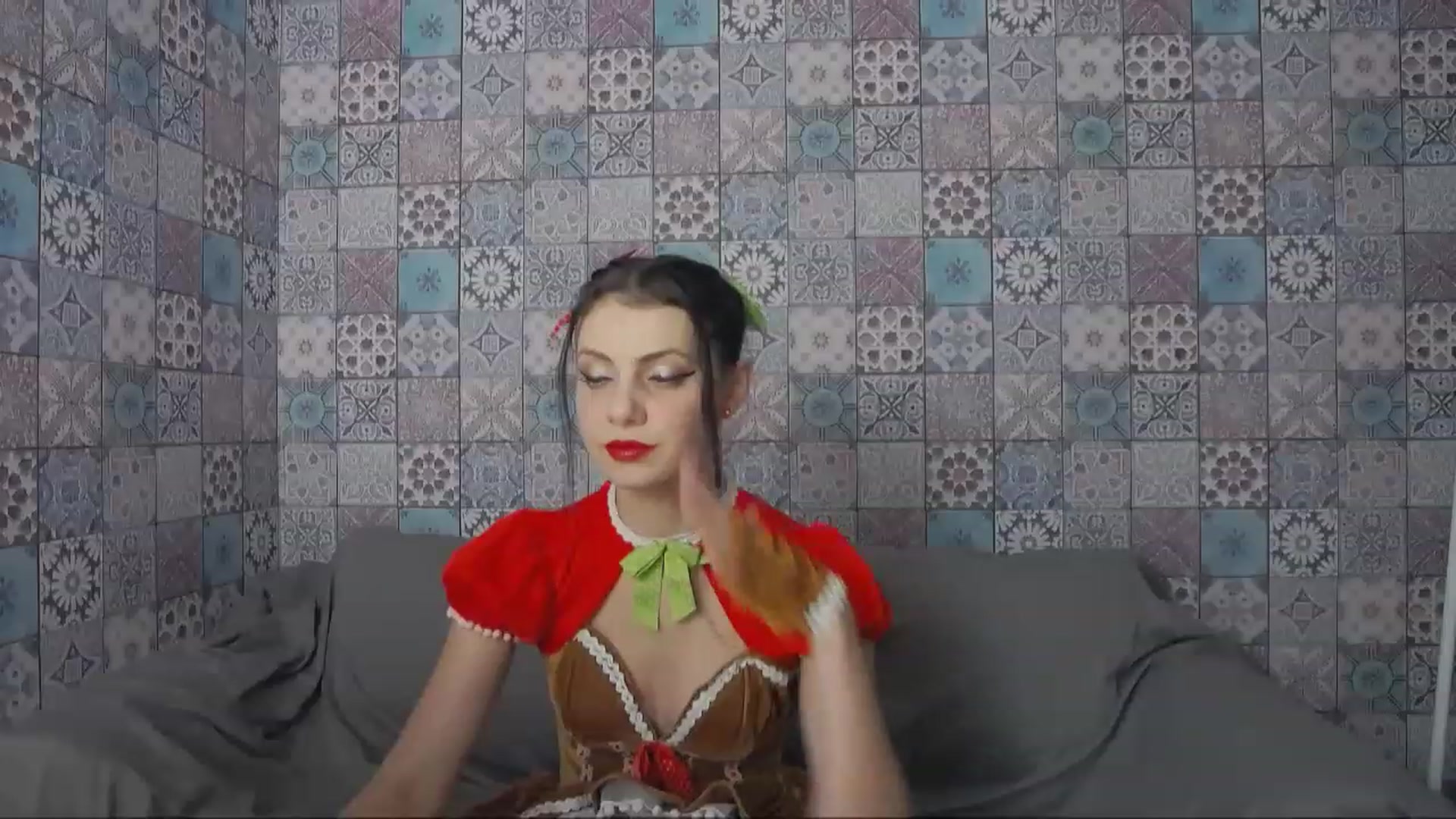 Gallery image thumbnail from MissAracely's myfreecams stream on, 12/09/2022, 16:28 image 13 of 20