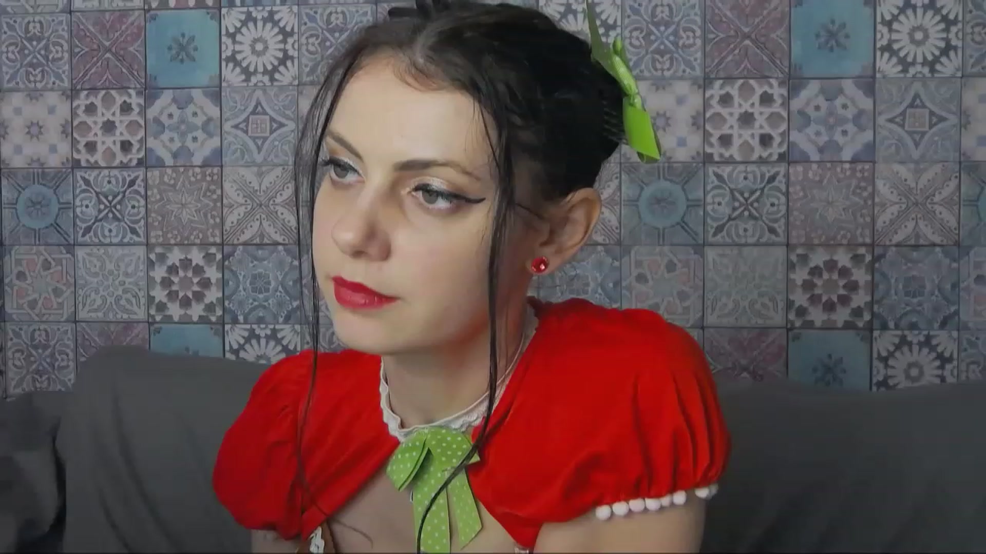 Gallery image thumbnail from MissAracely's myfreecams stream on, 12/09/2022, 21:09 image 11 of 20