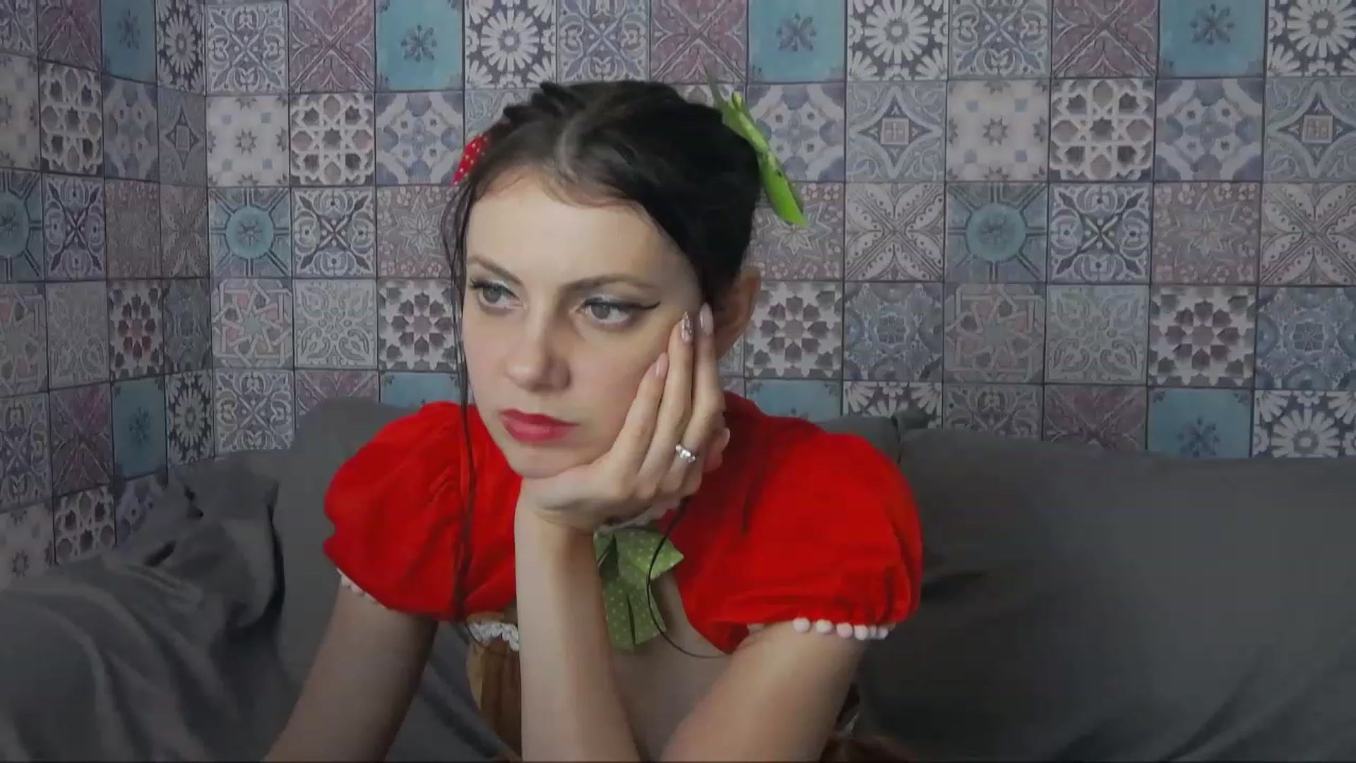 Gallery image thumbnail from MissAracely's myfreecams stream on, 12/09/2022, 21:09 image 16 of 20