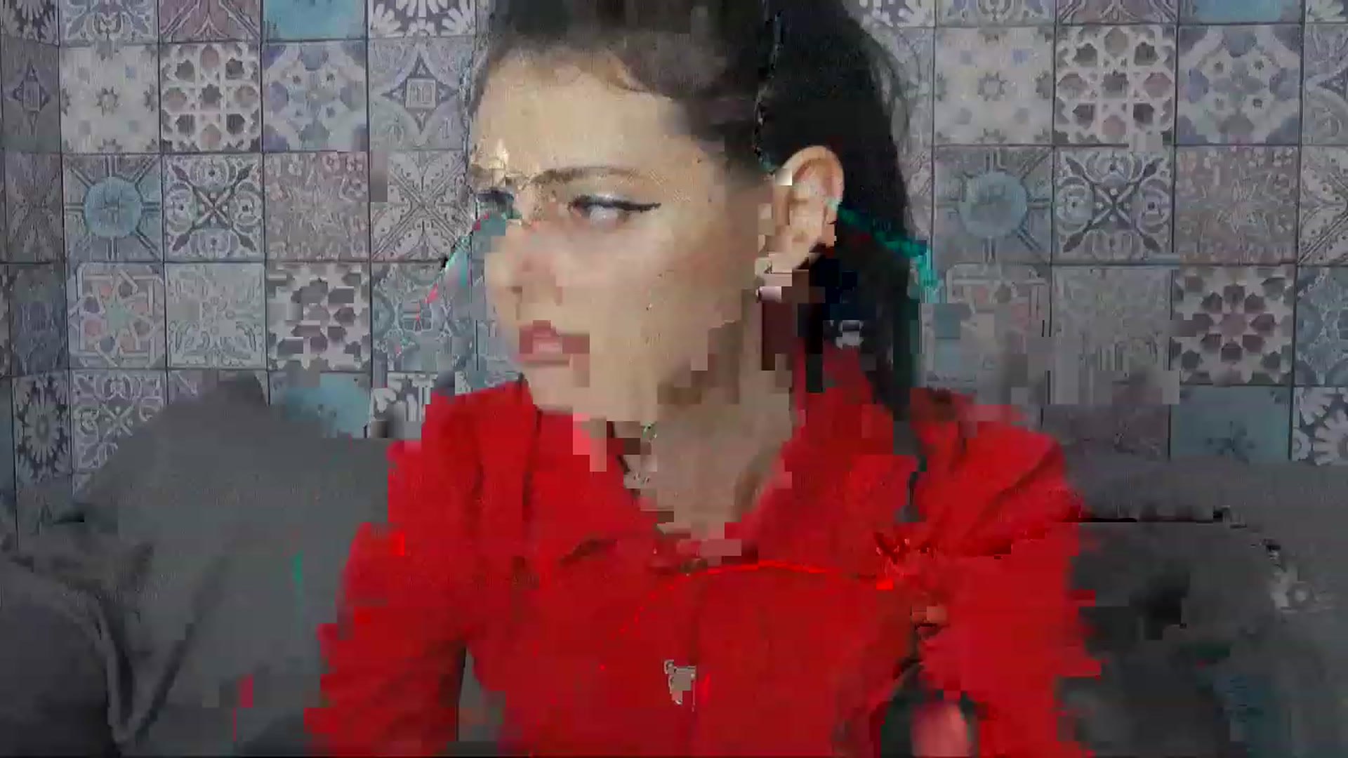 Gallery image thumbnail from MissAracely's myfreecams stream on, 12/11/2022, 18:16 image 15 of 20