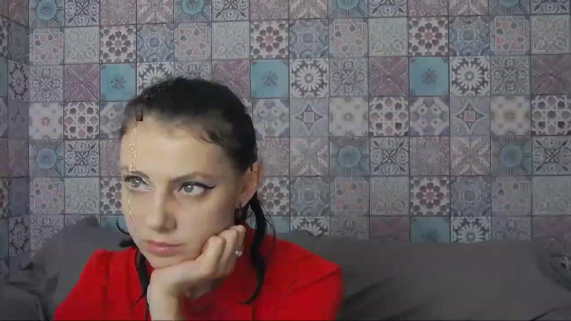 Gallery image thumbnail from MissAracely's myfreecams stream on, 12/11/2022, 18:16 image 6 of 20