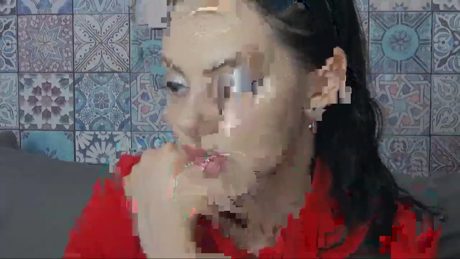 Gallery image thumbnail from MissAracely's myfreecams stream on, 12/11/2022, 18:16 image 18 of 20