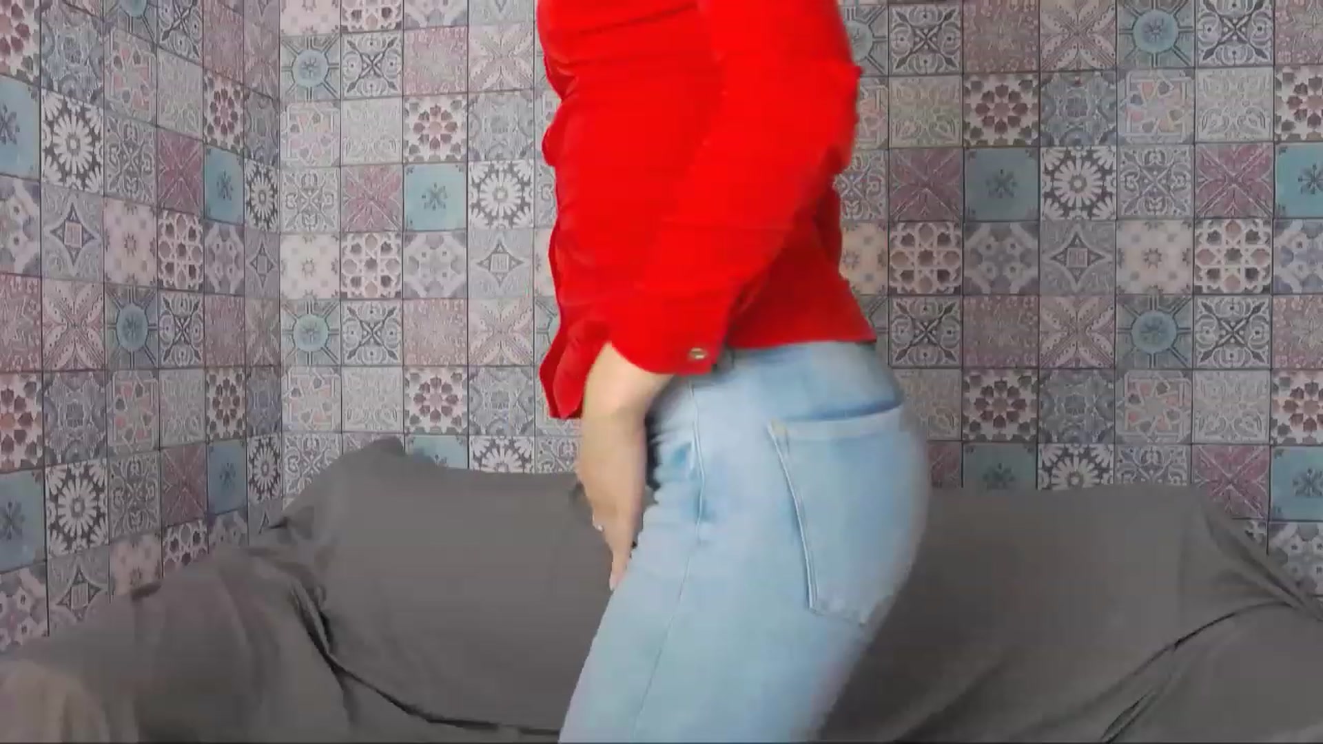 Gallery image thumbnail from MissAracely's myfreecams stream on, 12/11/2022, 19:44 image 4 of 20
