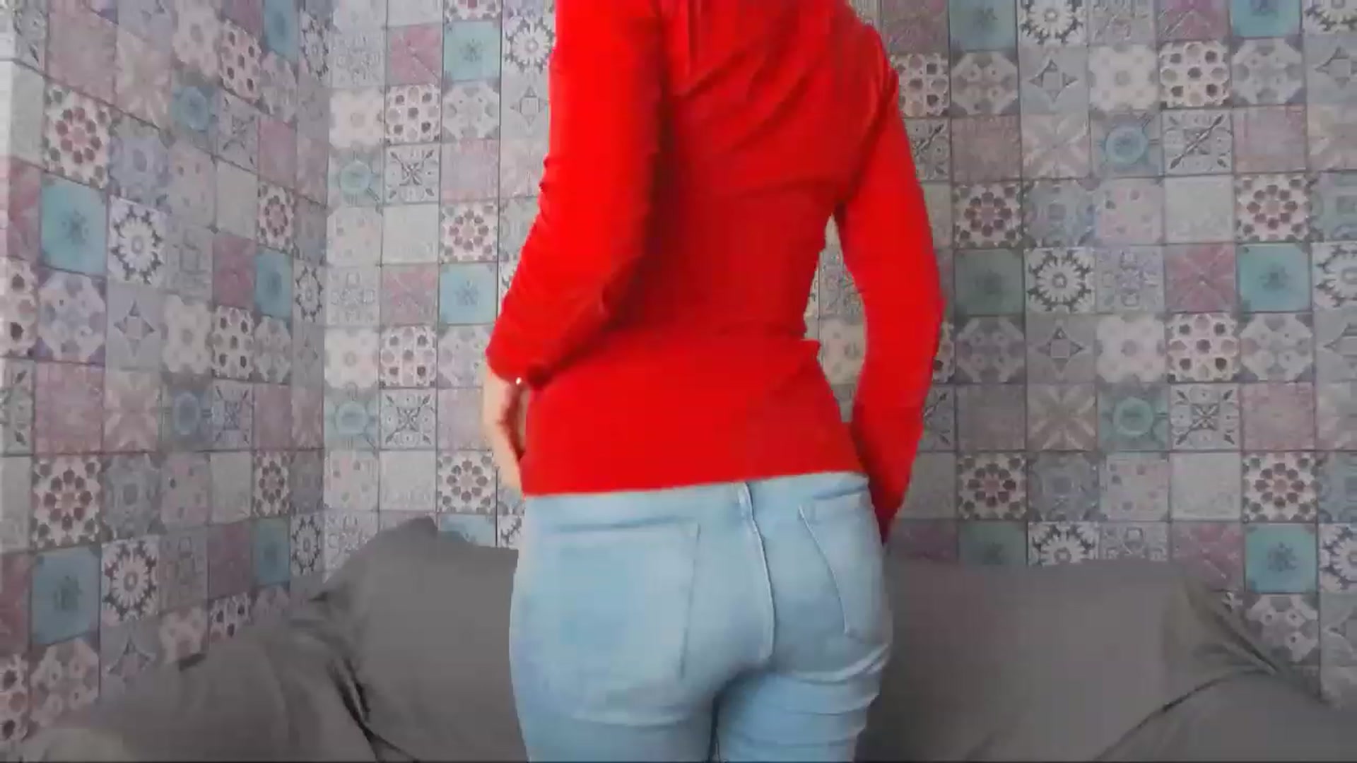 Gallery image thumbnail from MissAracely's myfreecams stream on, 12/11/2022, 19:44 image 5 of 20