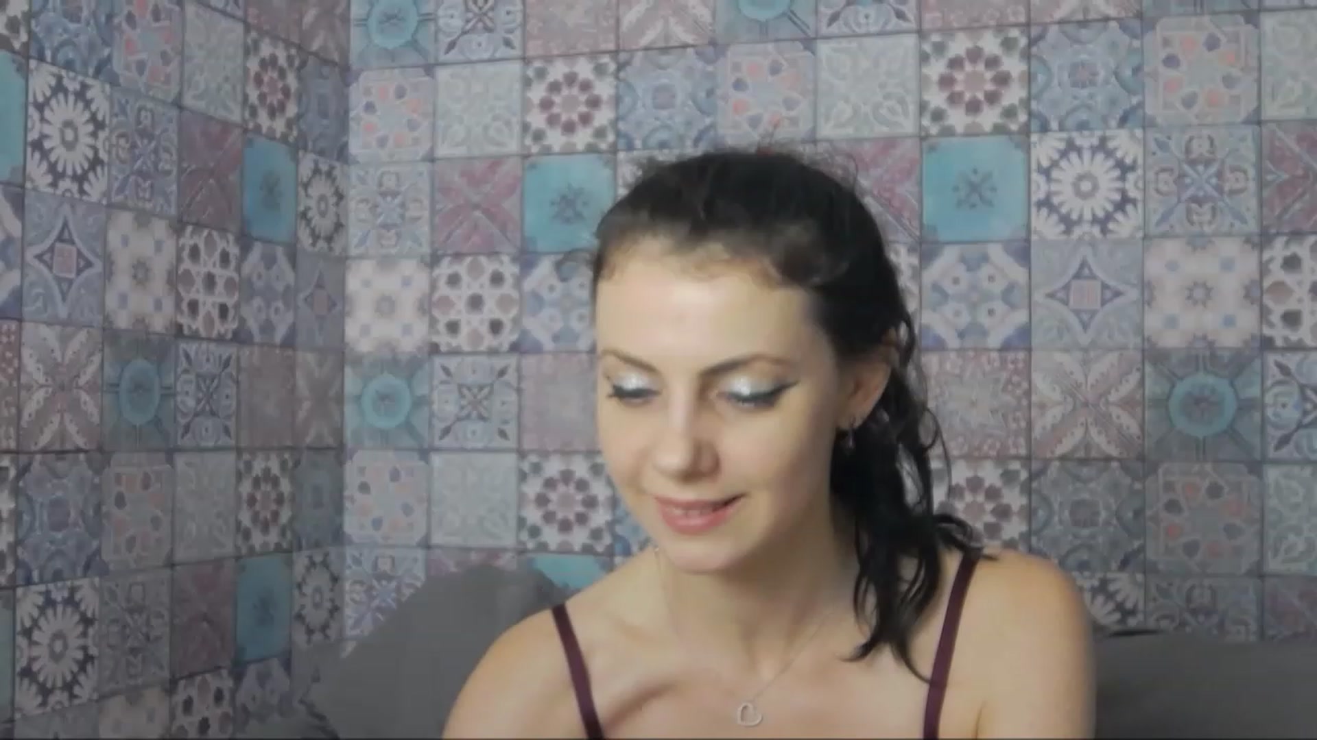 Gallery image thumbnail from MissAracely's myfreecams stream on, 12/11/2022, 21:36 image 12 of 20
