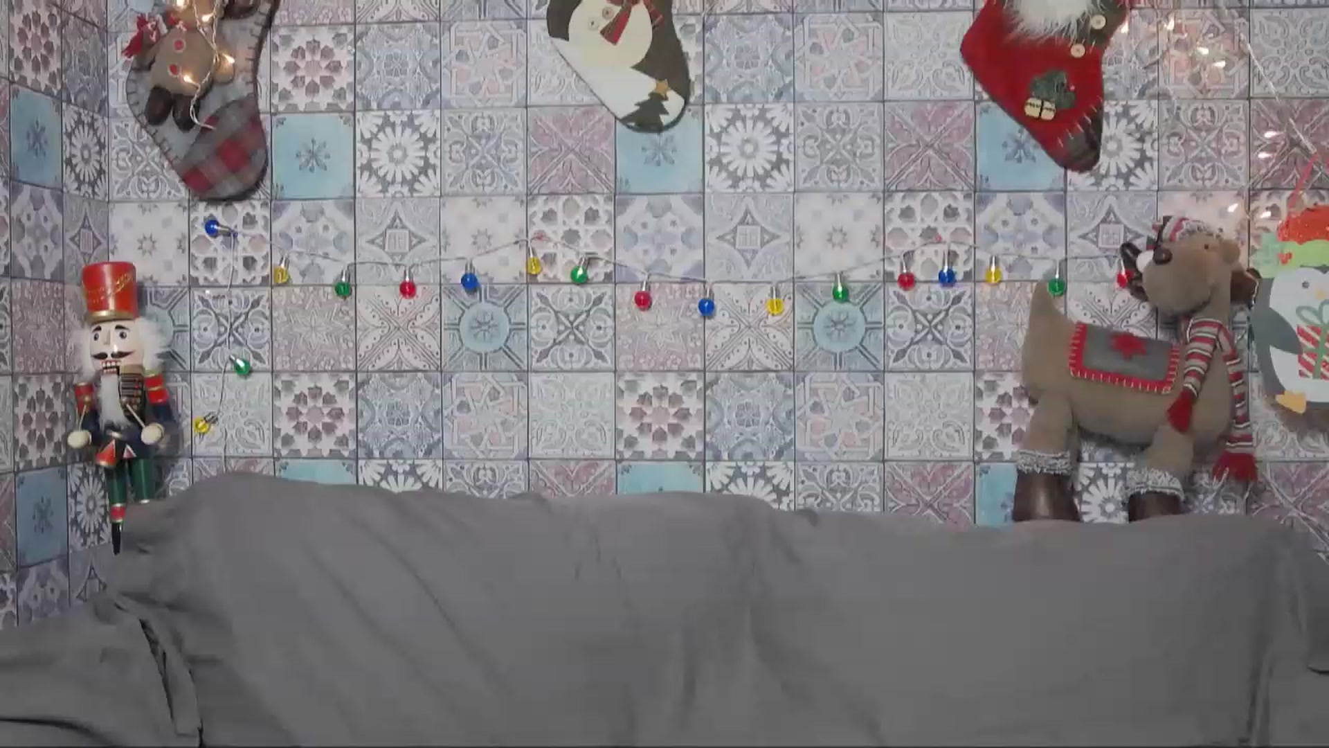 Gallery image thumbnail from MissAracely's myfreecams stream on, 12/16/2022, 16:05 image 13 of 20