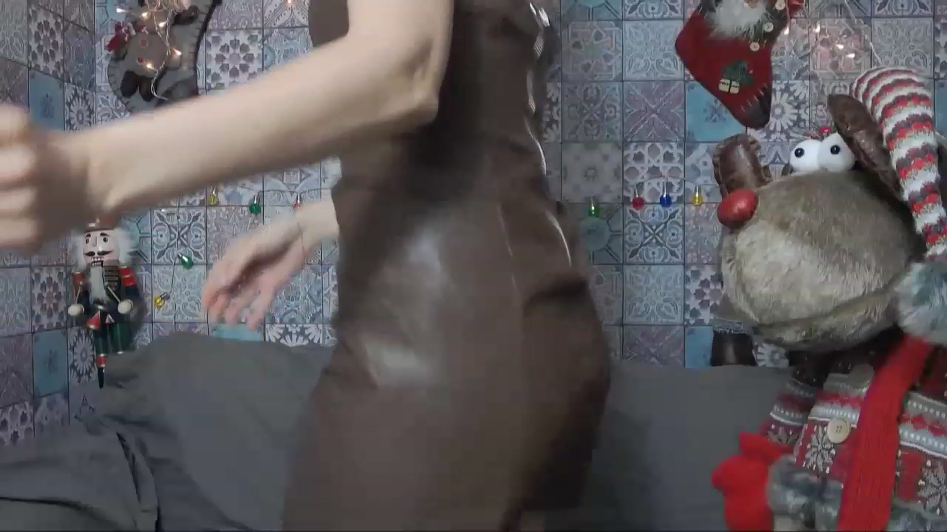 Gallery image thumbnail from MissAracely's myfreecams stream on, 12/16/2022, 16:05 image 18 of 20