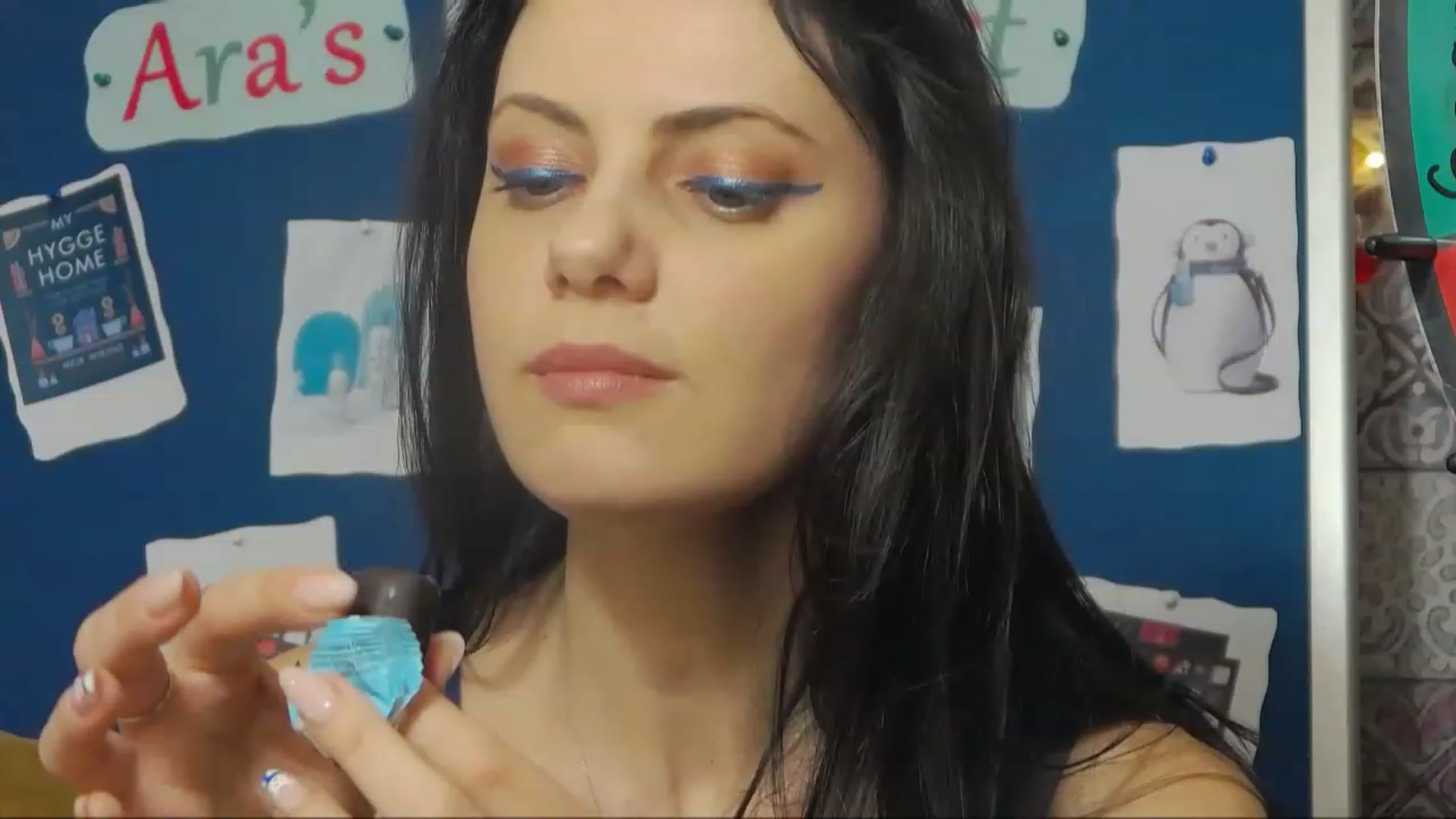 Gallery image thumbnail from MissAracely's myfreecams stream on, 12/23/2022, 20:52 image 16 of 20