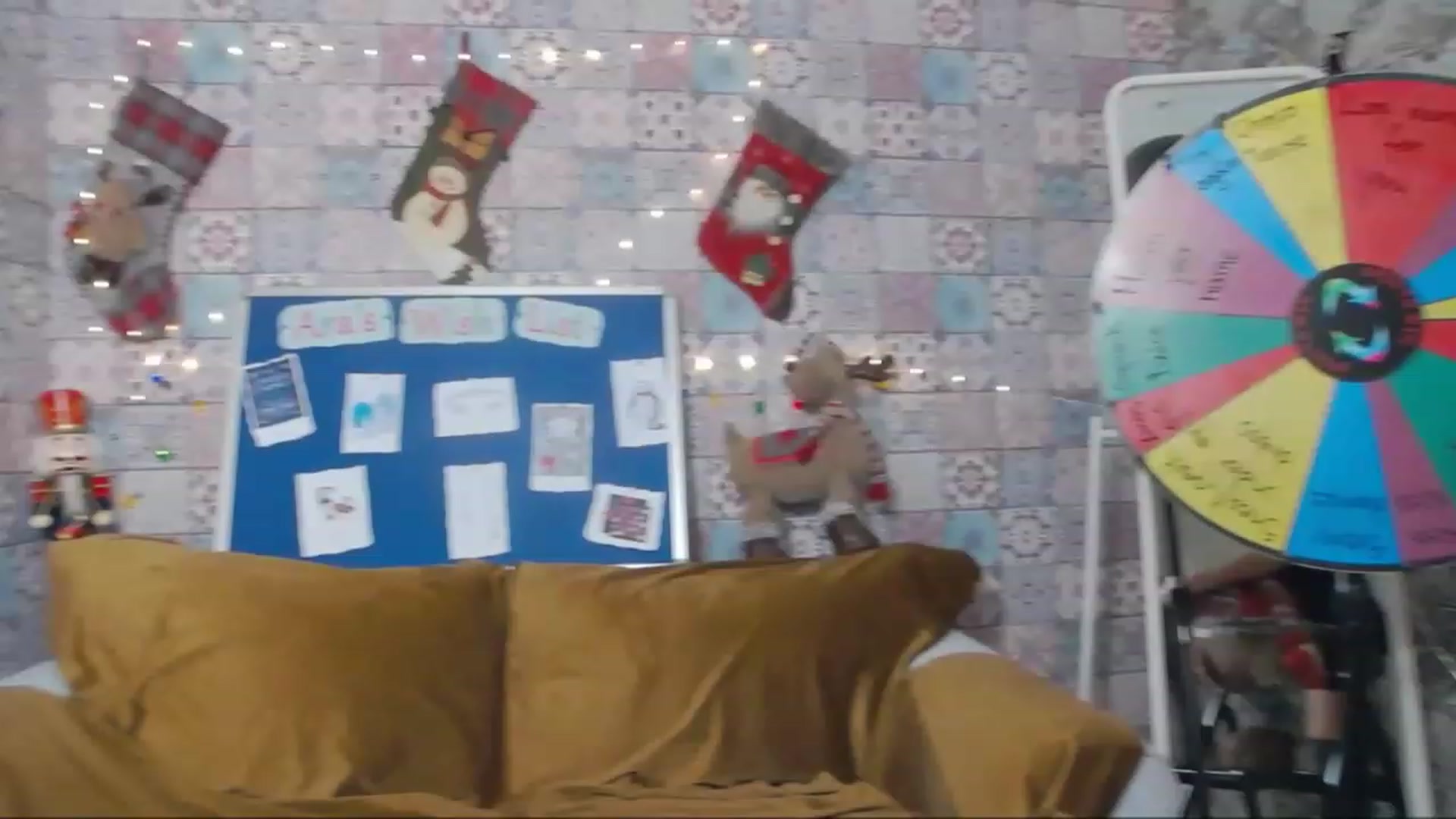 Gallery image thumbnail from MissAracely's myfreecams stream on, 12/23/2022, 20:52 image 7 of 20