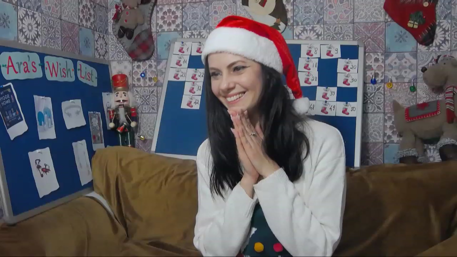 Gallery image thumbnail from MissAracely's myfreecams stream on, 12/24/2022, 20:00 image 14 of 20
