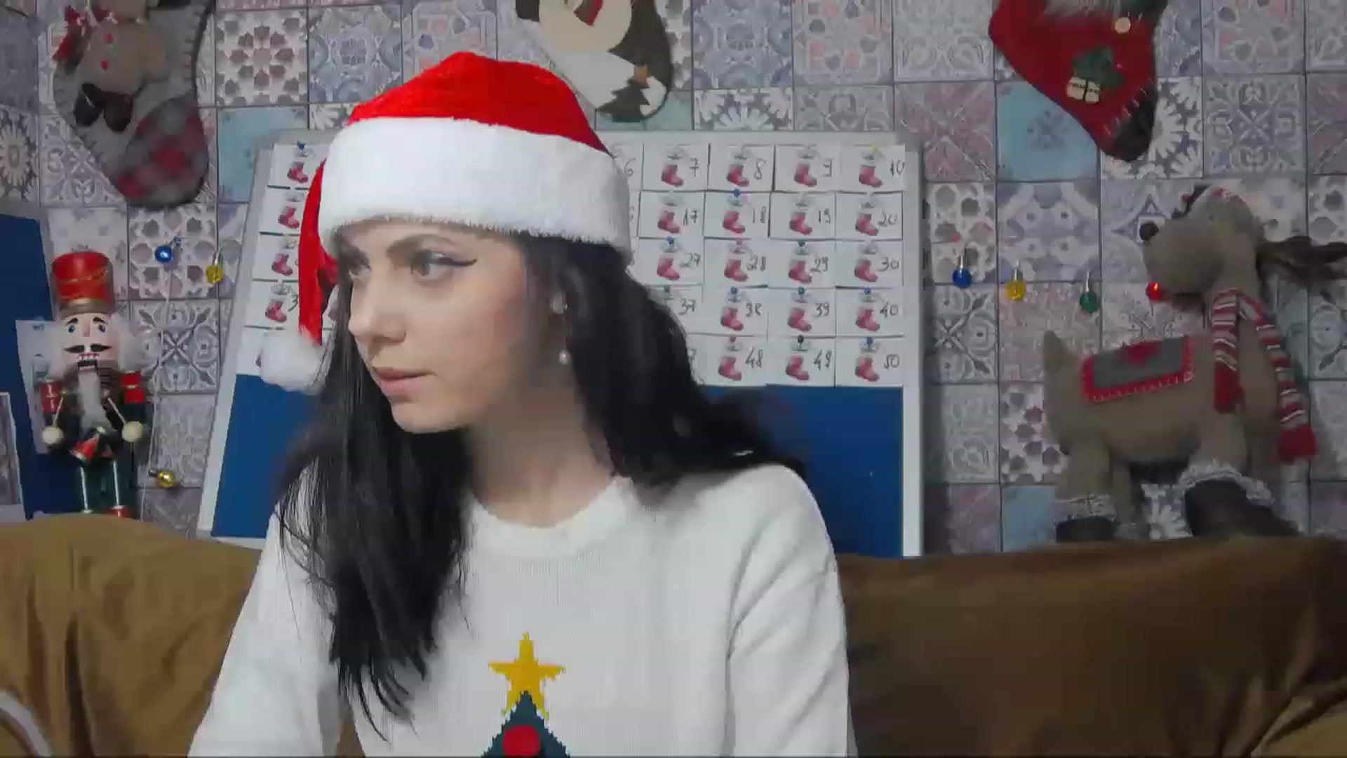 Gallery image thumbnail from MissAracely's myfreecams stream on, 12/24/2022, 20:00 image 3 of 20