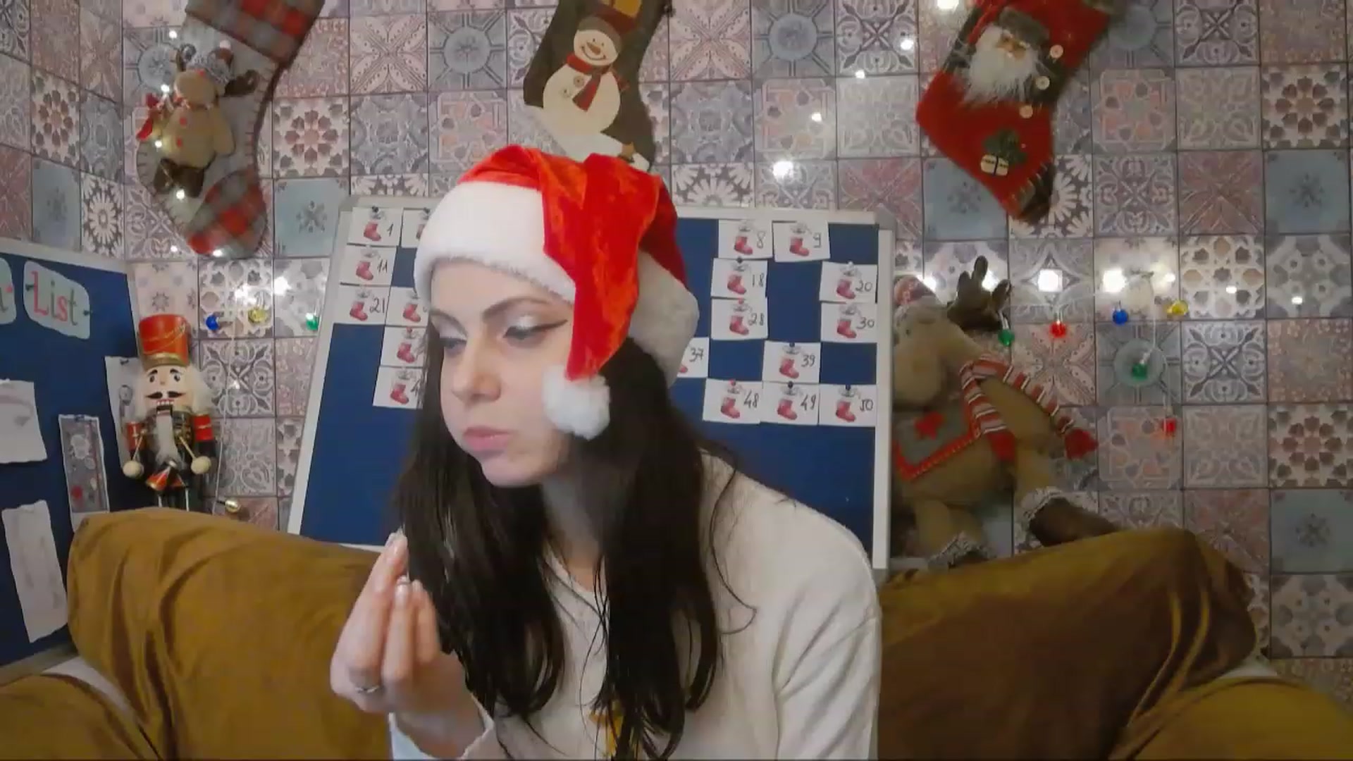 Gallery image thumbnail from MissAracely's myfreecams stream on, 12/24/2022, 23:33 image 3 of 20