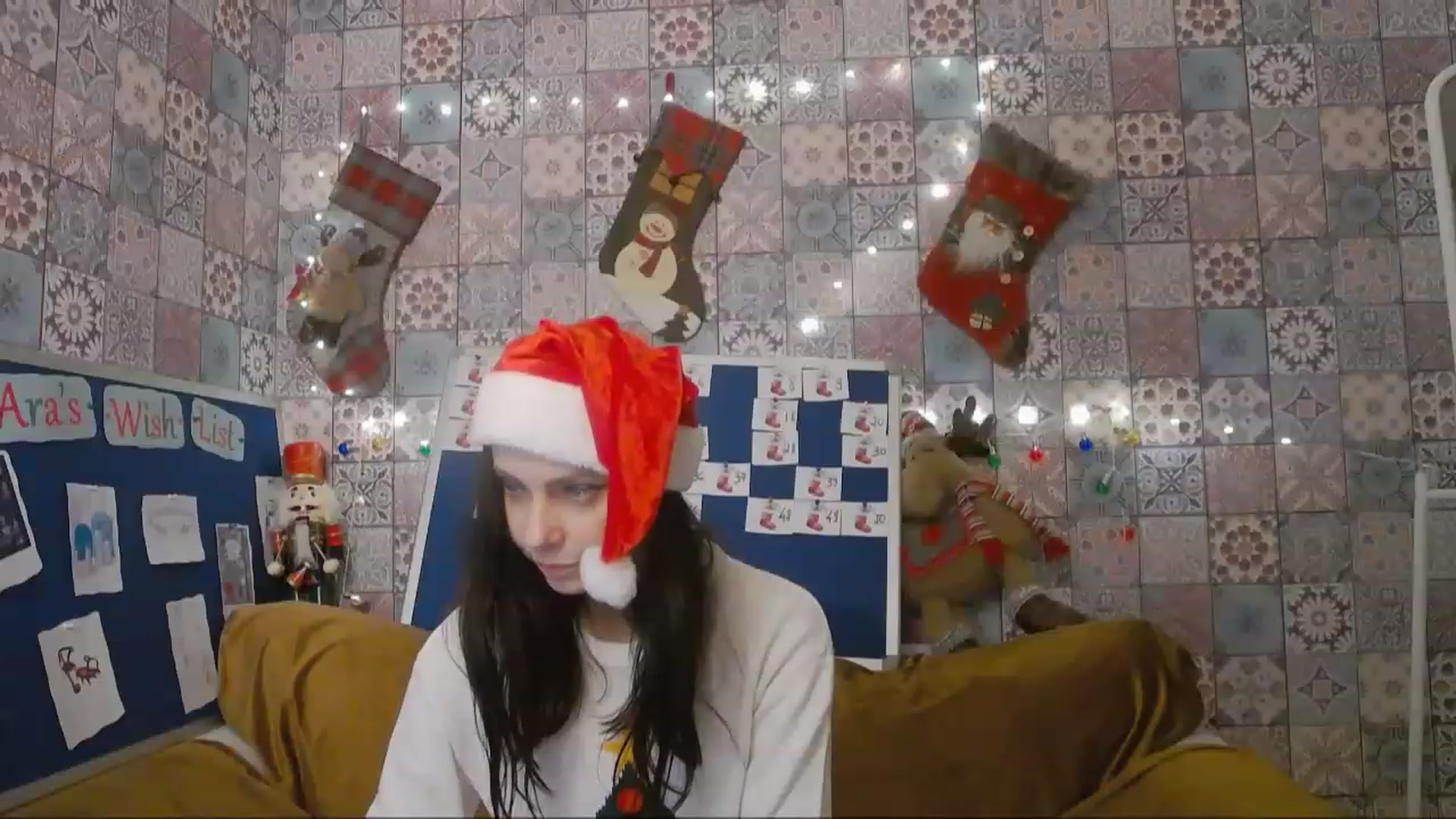 Gallery image thumbnail from MissAracely's myfreecams stream on, 12/24/2022, 23:33 image 4 of 20