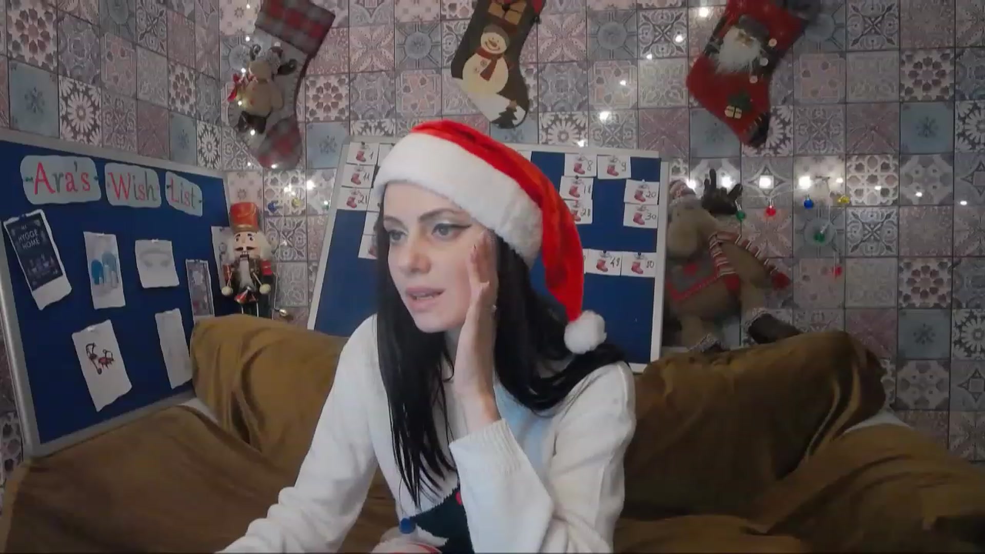 Gallery image thumbnail from MissAracely's myfreecams stream on, 12/24/2022, 23:33 image 14 of 20