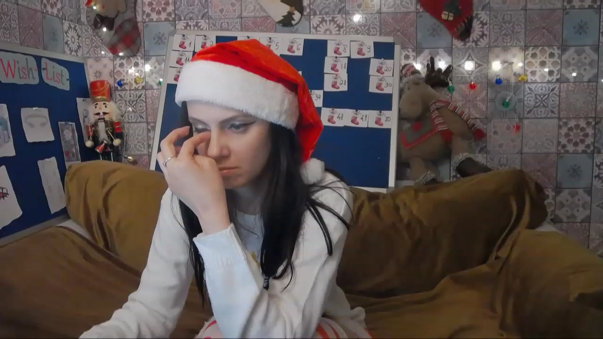 Gallery image thumbnail from MissAracely's myfreecams stream on, 12/24/2022, 23:33 image 9 of 20