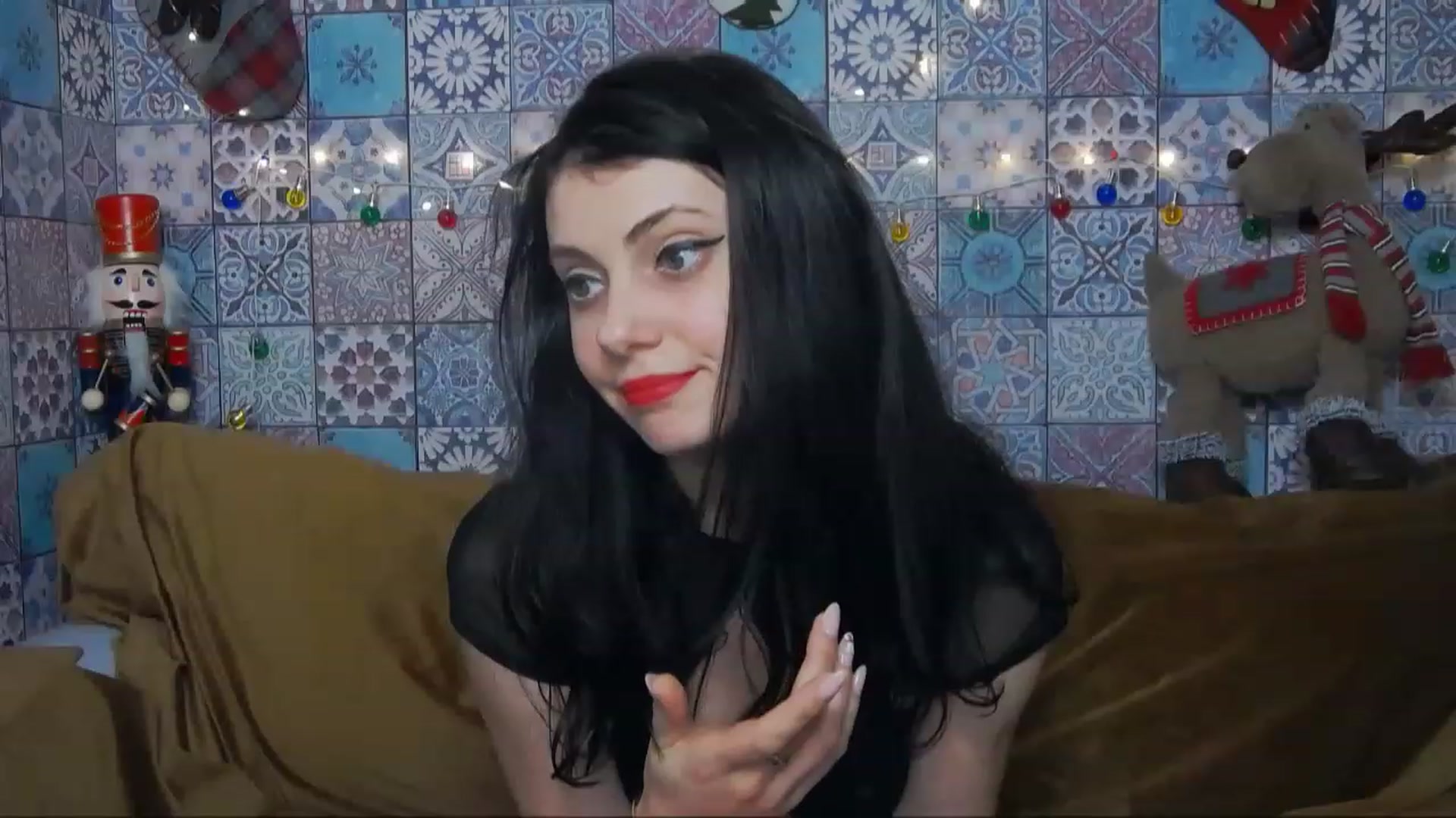 Gallery image thumbnail from MissAracely's myfreecams stream on, 12/30/2022, 22:38 image 15 of 20