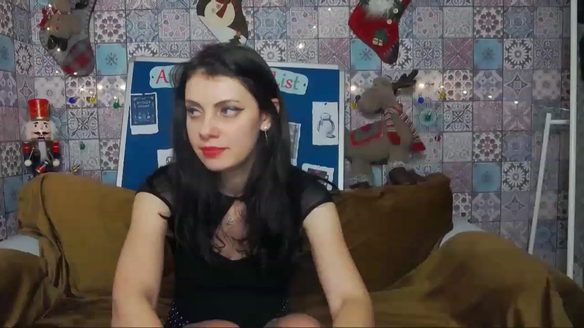 Gallery image thumbnail from MissAracely's myfreecams stream on, 12/31/2022, 01:02 image 1 of 20