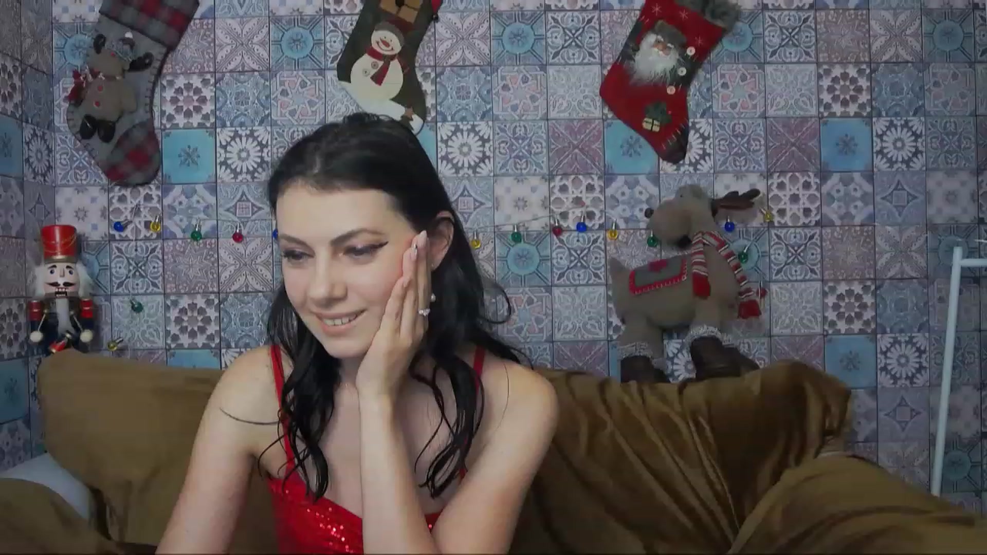 Gallery image thumbnail from MissAracely's myfreecams stream on, 01/01/2023, 21:25 image 2 of 20
