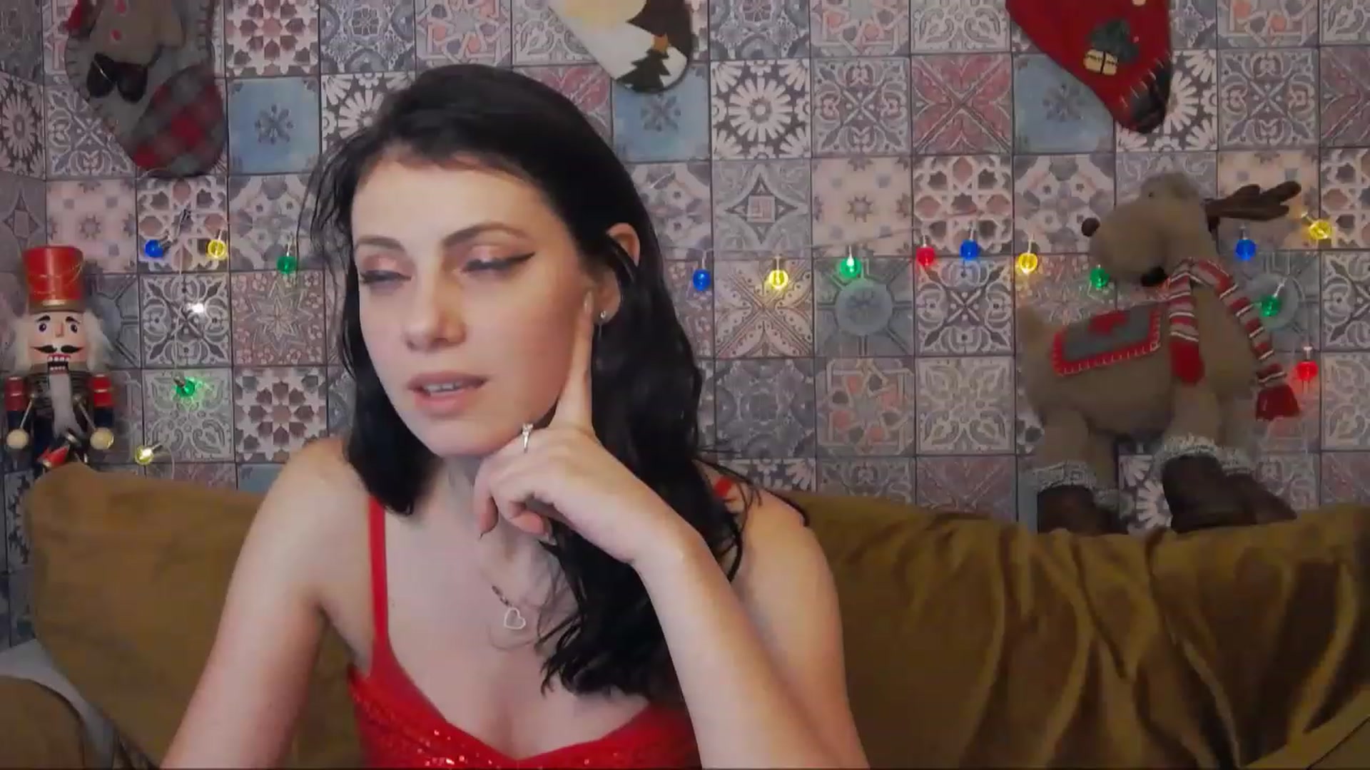 Gallery image thumbnail from MissAracely's myfreecams stream on, 01/02/2023, 02:01 image 9 of 20