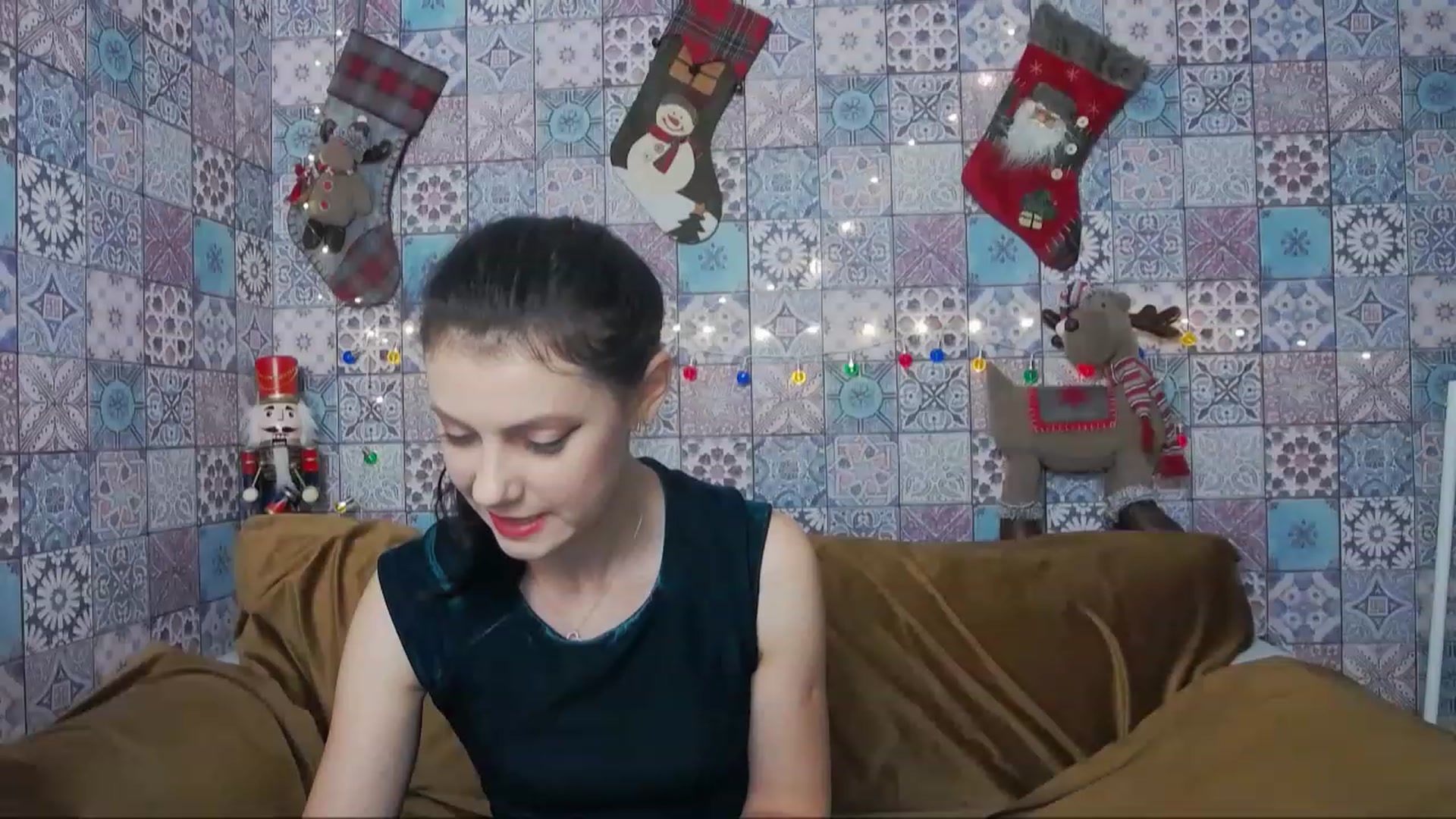 Gallery image thumbnail from MissAracely's myfreecams stream on, 01/02/2023, 19:54 image 12 of 20