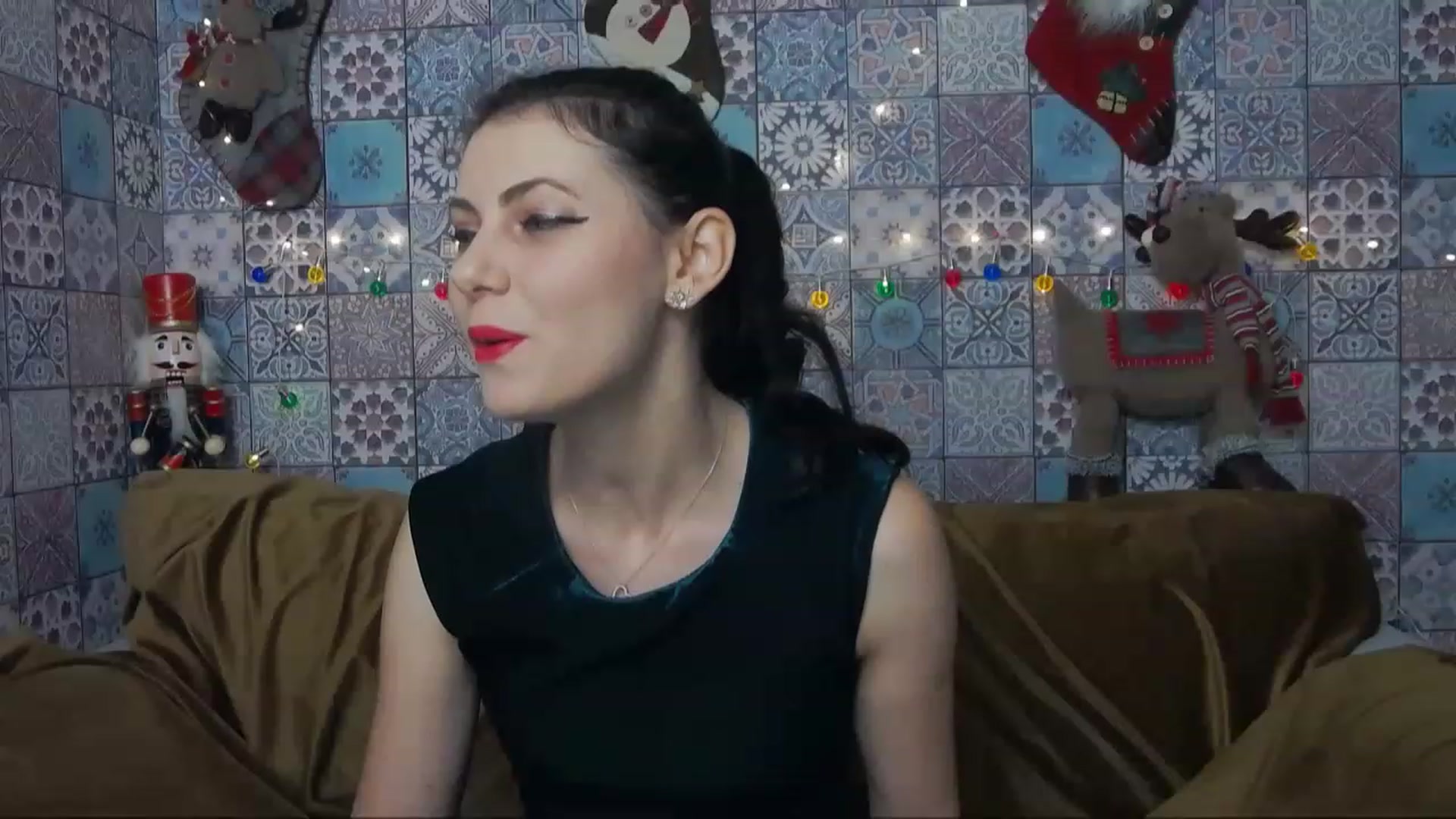 Gallery image thumbnail from MissAracely's myfreecams stream on, 01/02/2023, 19:54 image 6 of 20